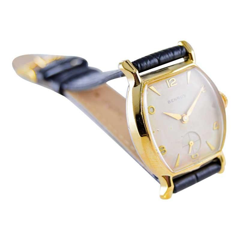 Benrus Yellow Gold Filled Art Deco Tortue Shaped Watch with Oiginal Dial 1940's For Sale 3