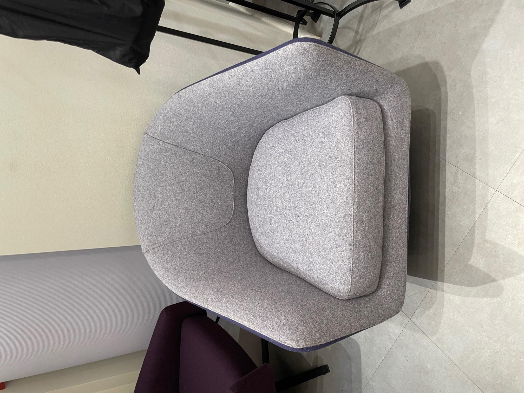 Contemporary Bensen U Turn Swivel Chair in Stock