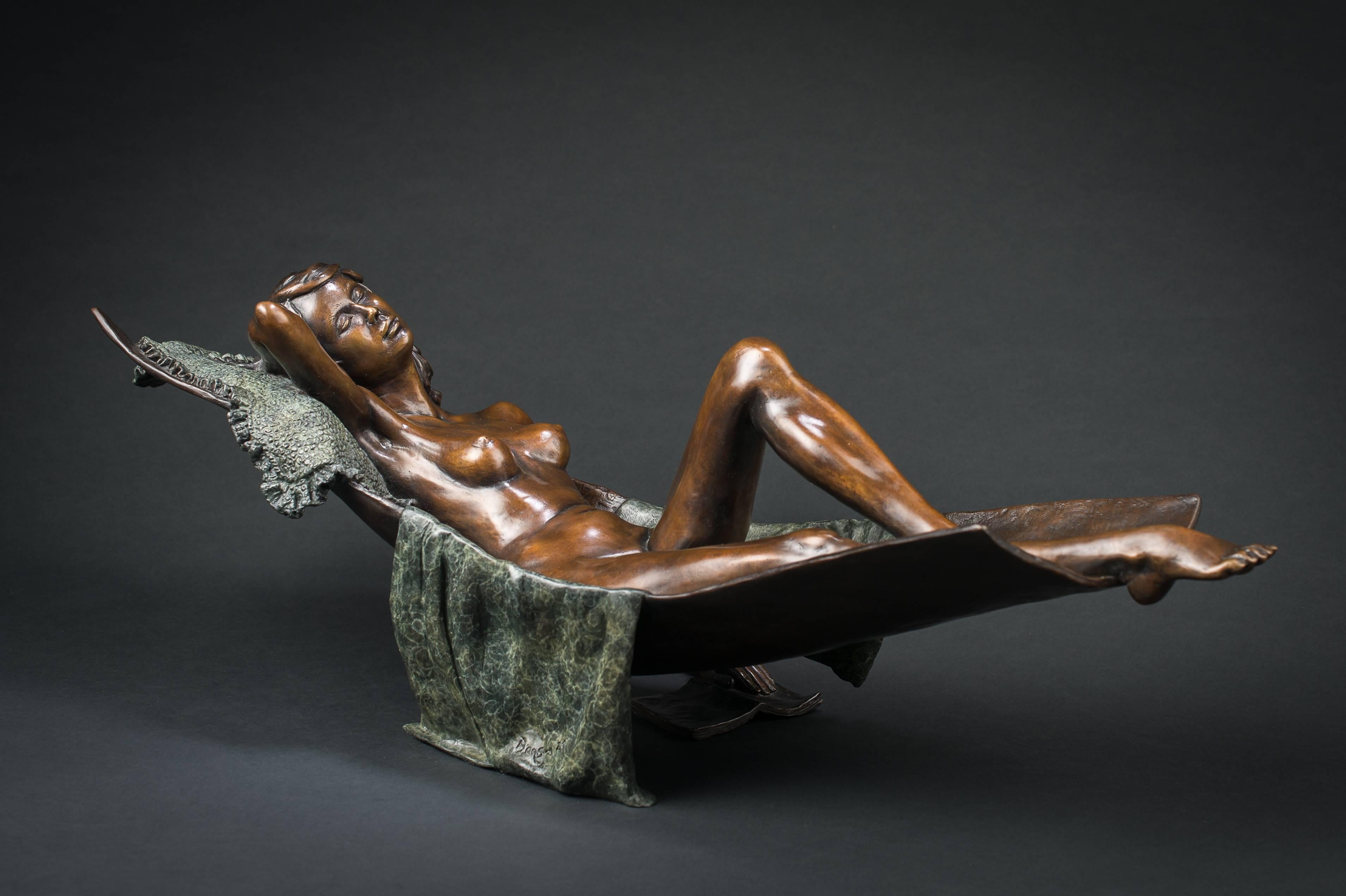 Escultura de bronce de una elegante joven bailarina de ballet por Benson Landes 'Hamaca' en venta 2
