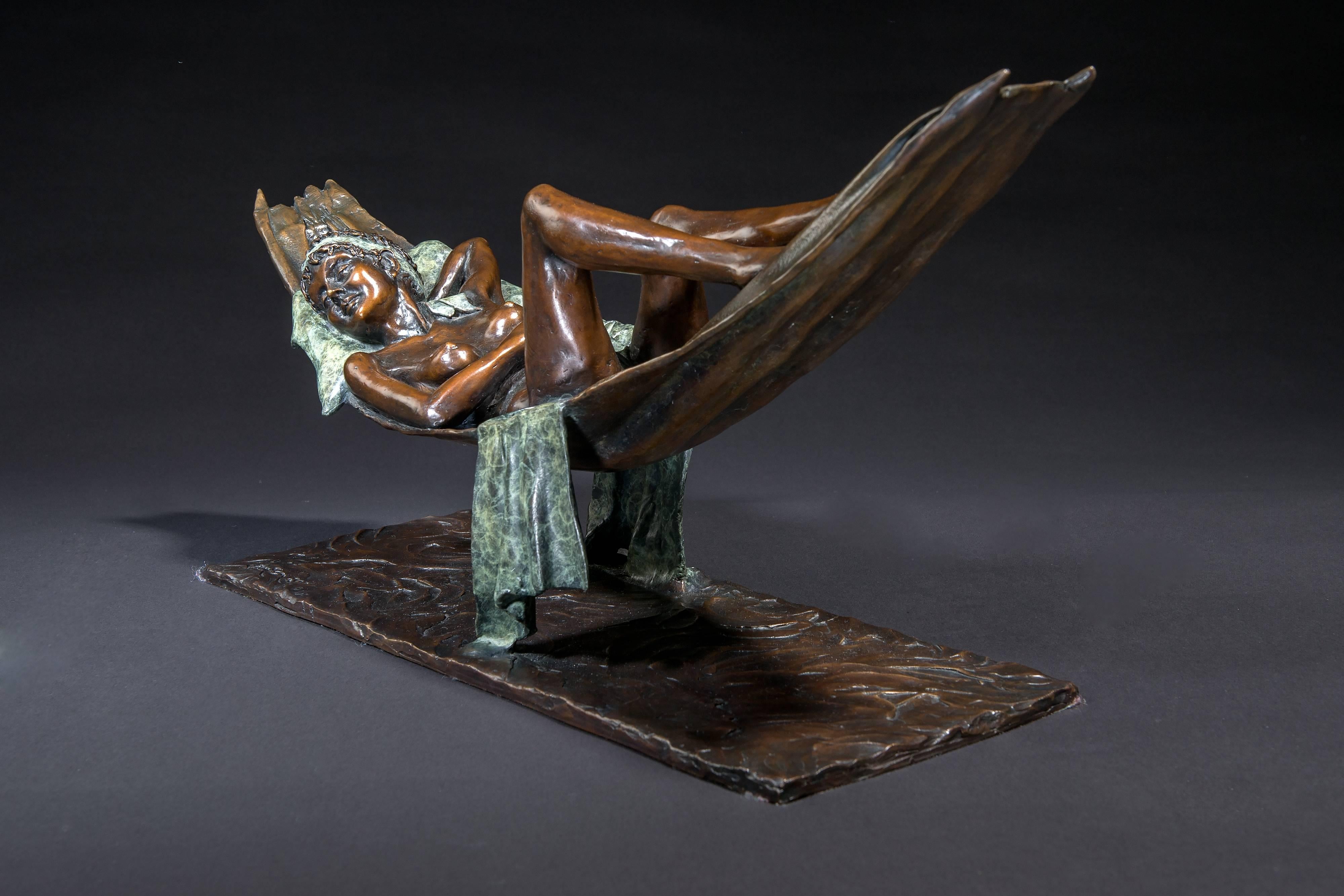 Zeitgenössische bronzefarbene Skulptur „Siesta“ von Benson Landes, Akt-Ballerina im Angebot 2