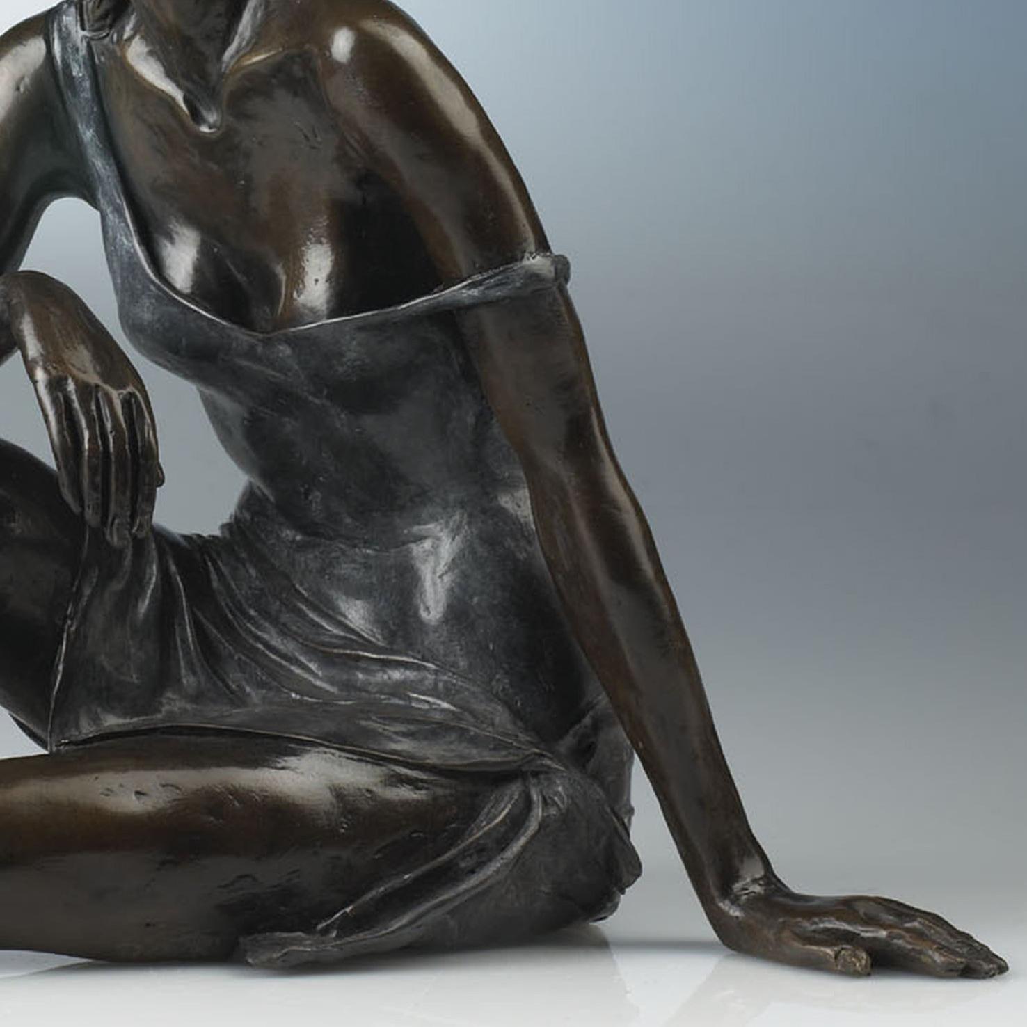 A stunning sculpture of a young ballet dancer 'Repose' by Benson Landes - full of elegance & poise. 

For Benson Landes, sculpture was most definitely a passion. His oeuvre of cast bronzes is populated with ‘off duty’ ballet dancers, rather wistful