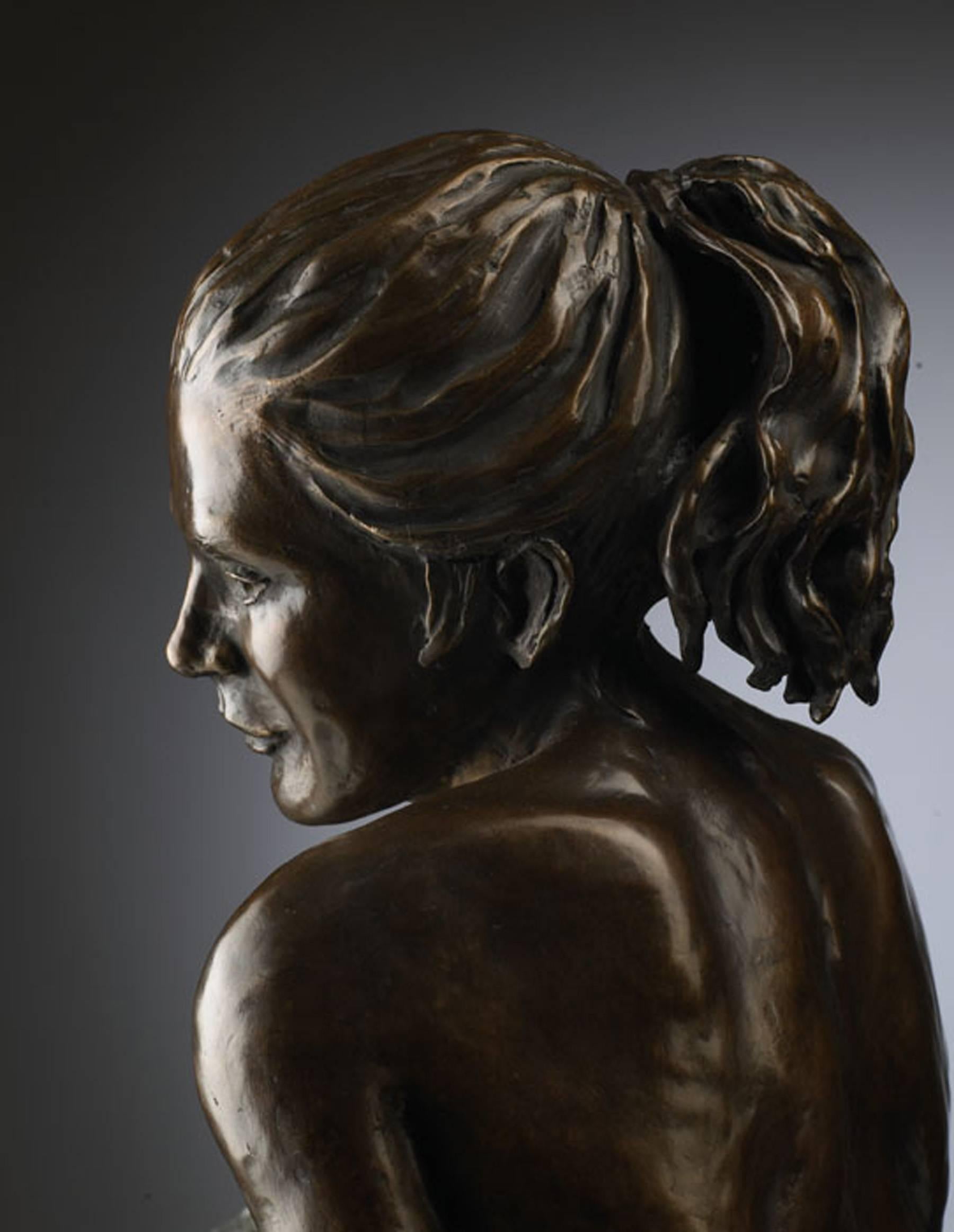 Sculpture figurative d'une danseuse de ballet figurative en bronze massif « Pitticoats » de Benson Landes en vente 2