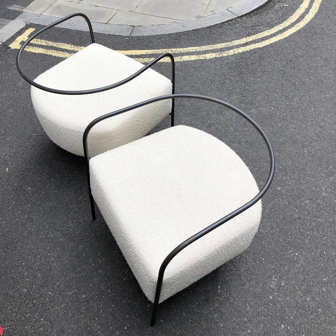 Bent Armchair by Fred Rigby Studio In New Condition For Sale In Geneve, CH