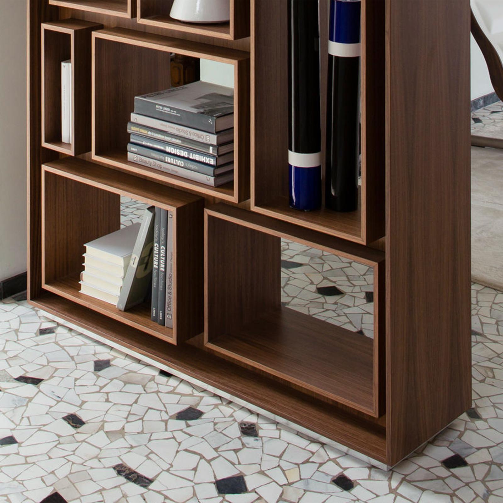 Bent Bookcase In New Condition For Sale In Paris, FR