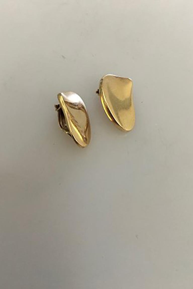 Bent Gabrielsen 14K Gold Ear Clips No 747. Measures 2 cm x 1.2 cm / 0 25/32 in. x 0 15/32 in. Weighs combined 11.1 g / 0.39 oz.