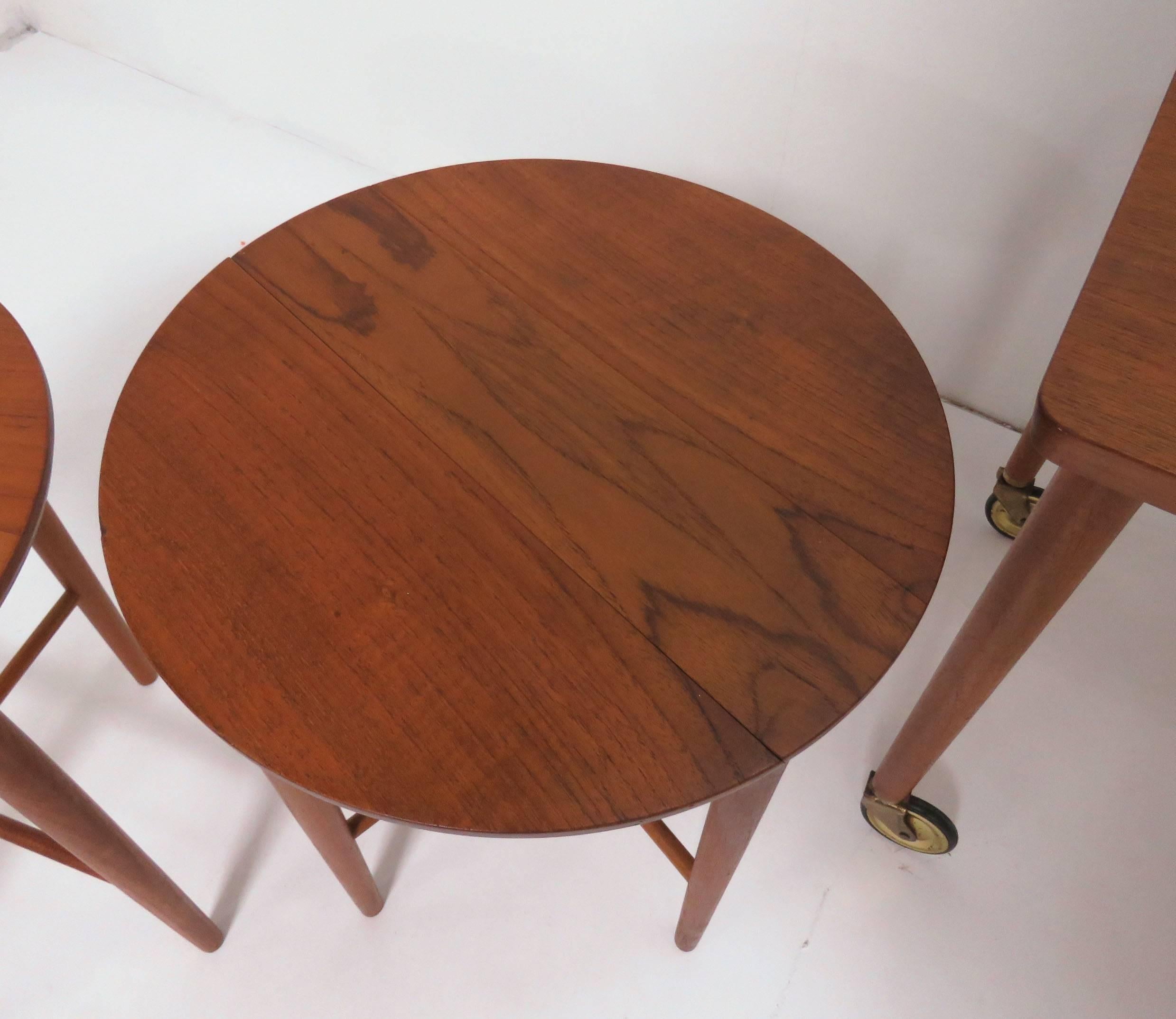 Bent Hundevad Danish Teak Nesting Tables or Serving Tables Set, circa 1960s 6