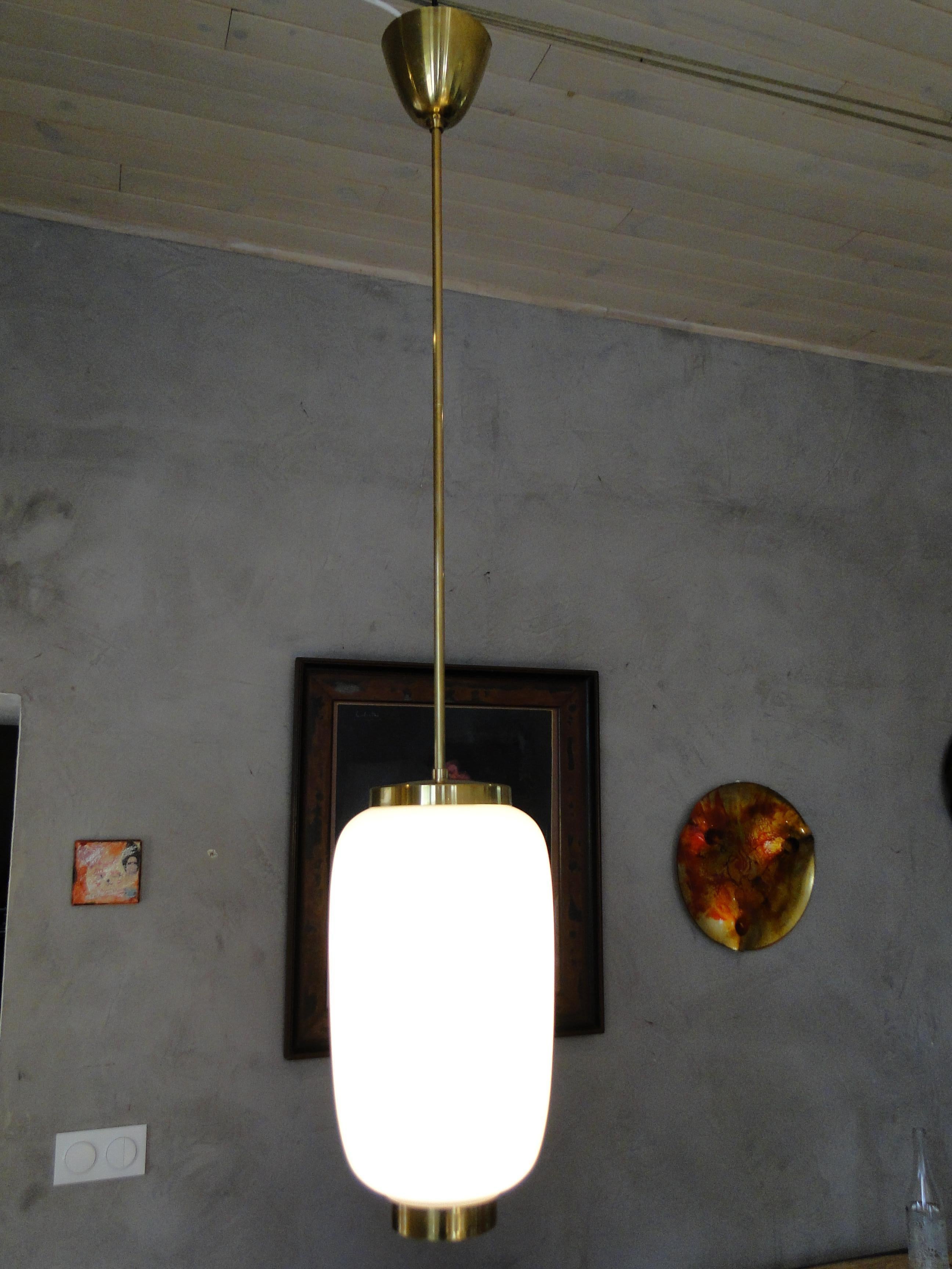 Gebogen Kalrby Vintage  XXL-Messing  Glas Royal Pendelleuchte  Lyfa Dänemark im Zustand „Gut“ im Angebot in Lège Cap Ferret, FR