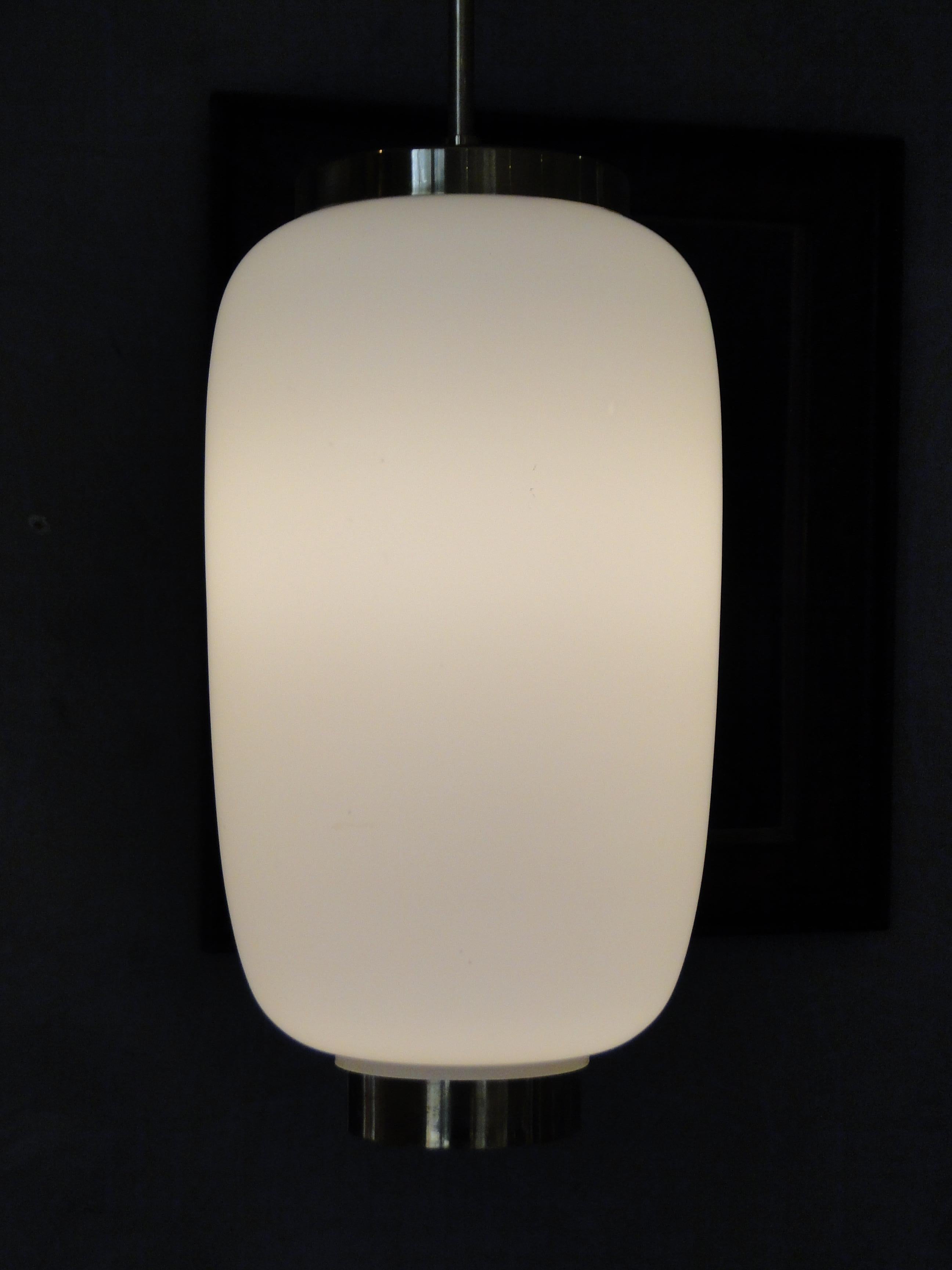 Gebogen Kalrby Vintage  XXL-Messing  Glas Royal Pendelleuchte  Lyfa Dänemark (20. Jahrhundert) im Angebot