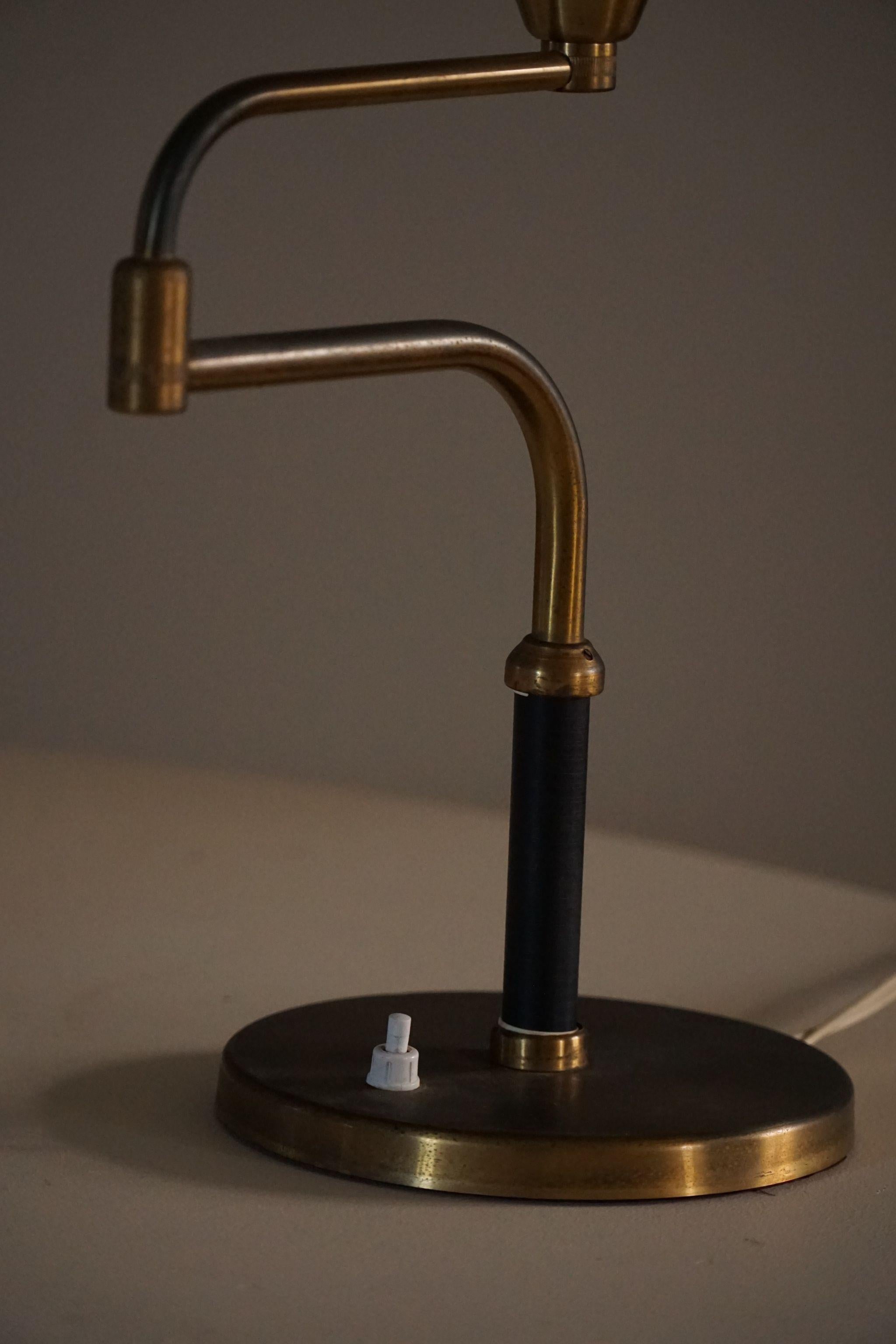 Bent Karlby pour LYFA, lampe de table réglable, modernité danoise du milieu du siècle dernier, années 1950 3