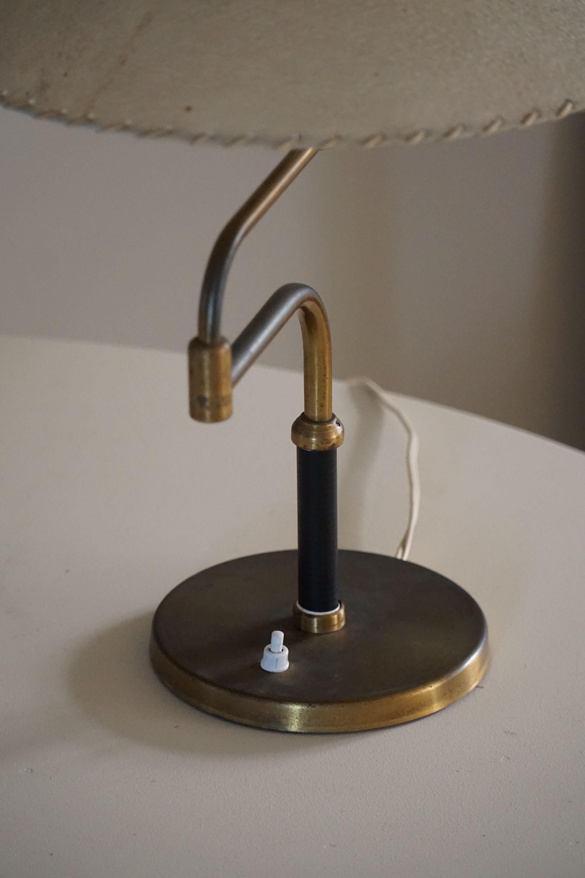 Laiton Bent Karlby pour LYFA, lampe de table réglable, modernité danoise du milieu du siècle dernier, années 1950
