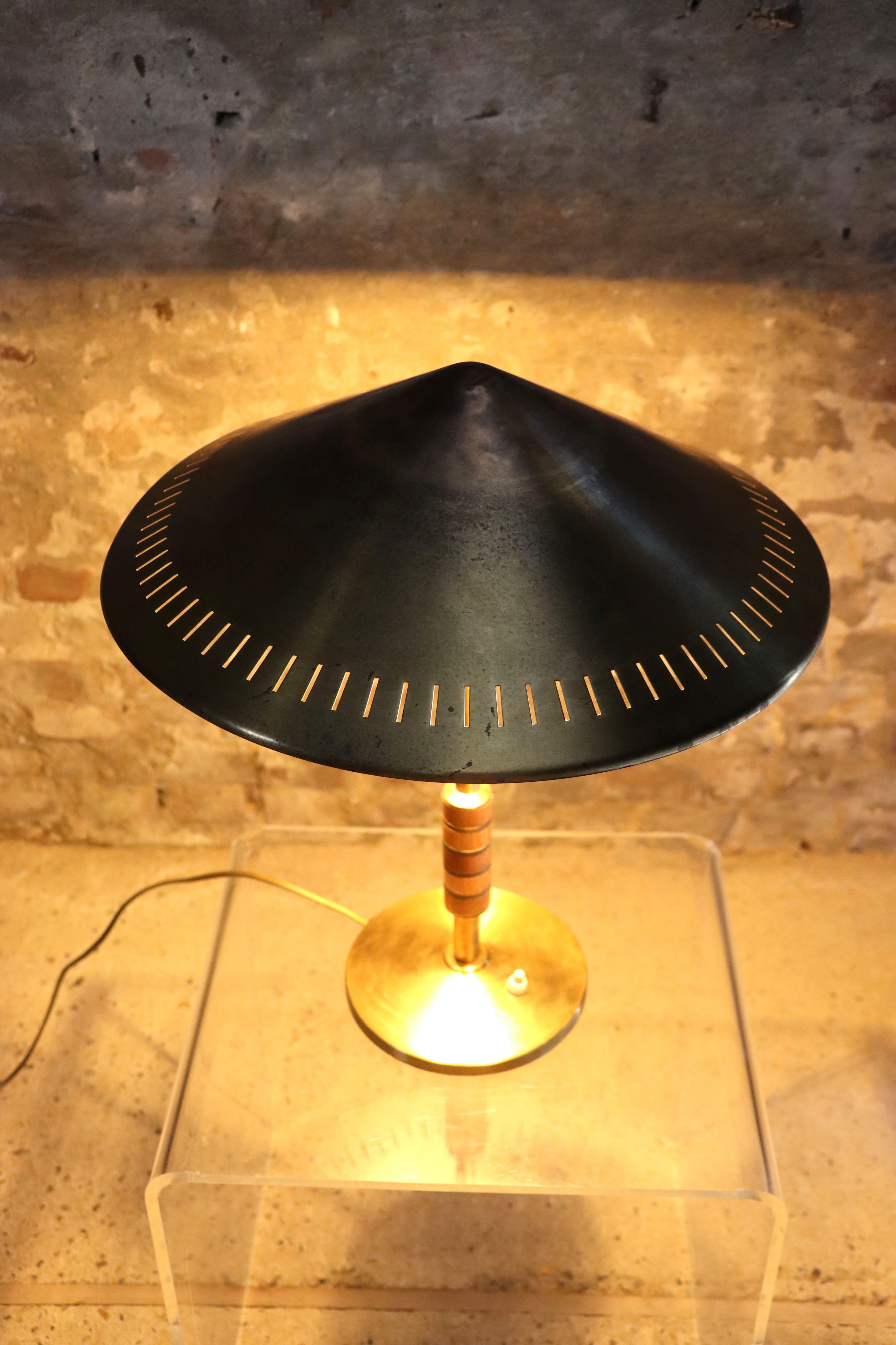 Bent Karlby – Governor – Model B146 – Table Lamp – LYFA – 1956 For Sale 3