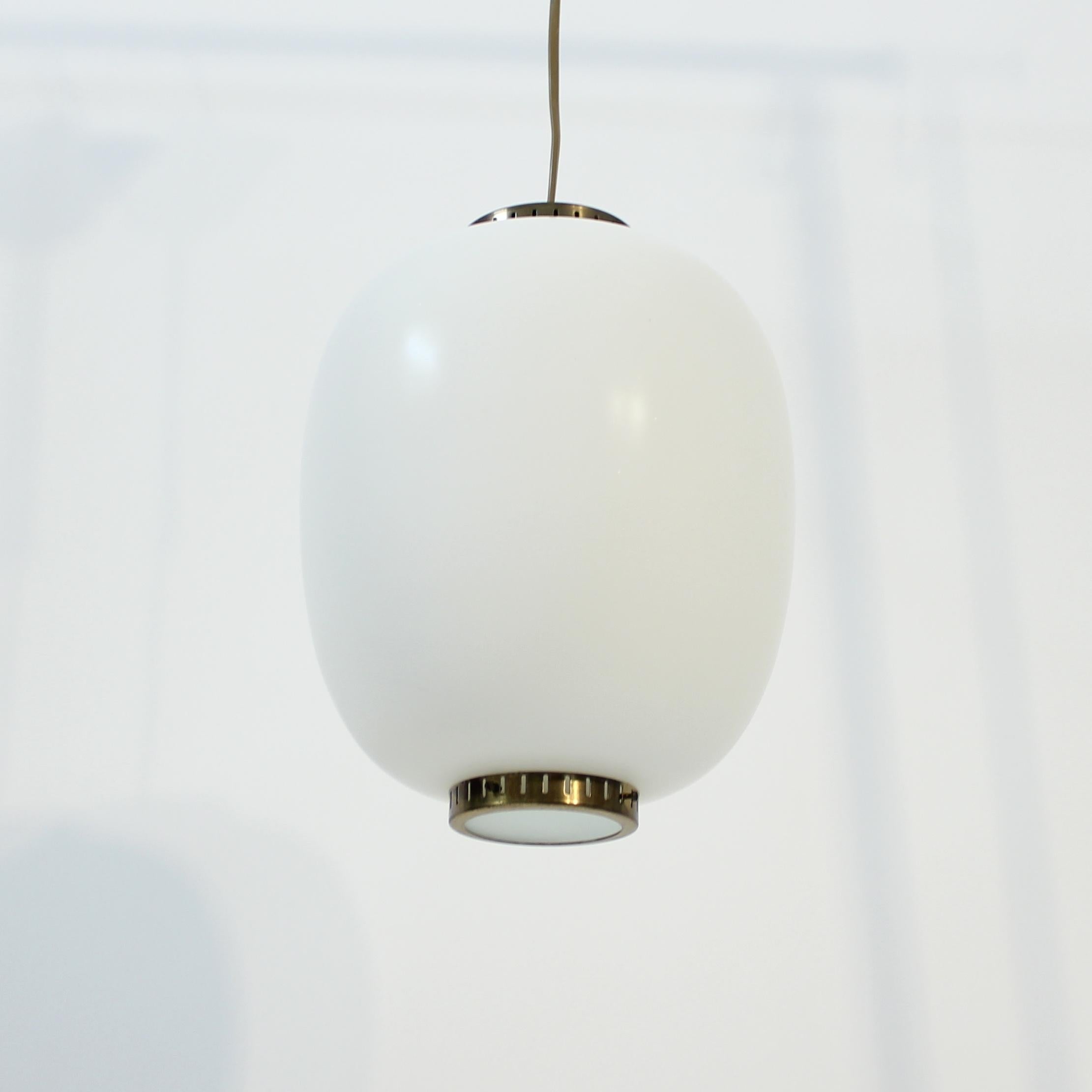 Bent Karlby, mid-size Kina pendant for LYFA, 1960s In Good Condition For Sale In Uppsala, SE
