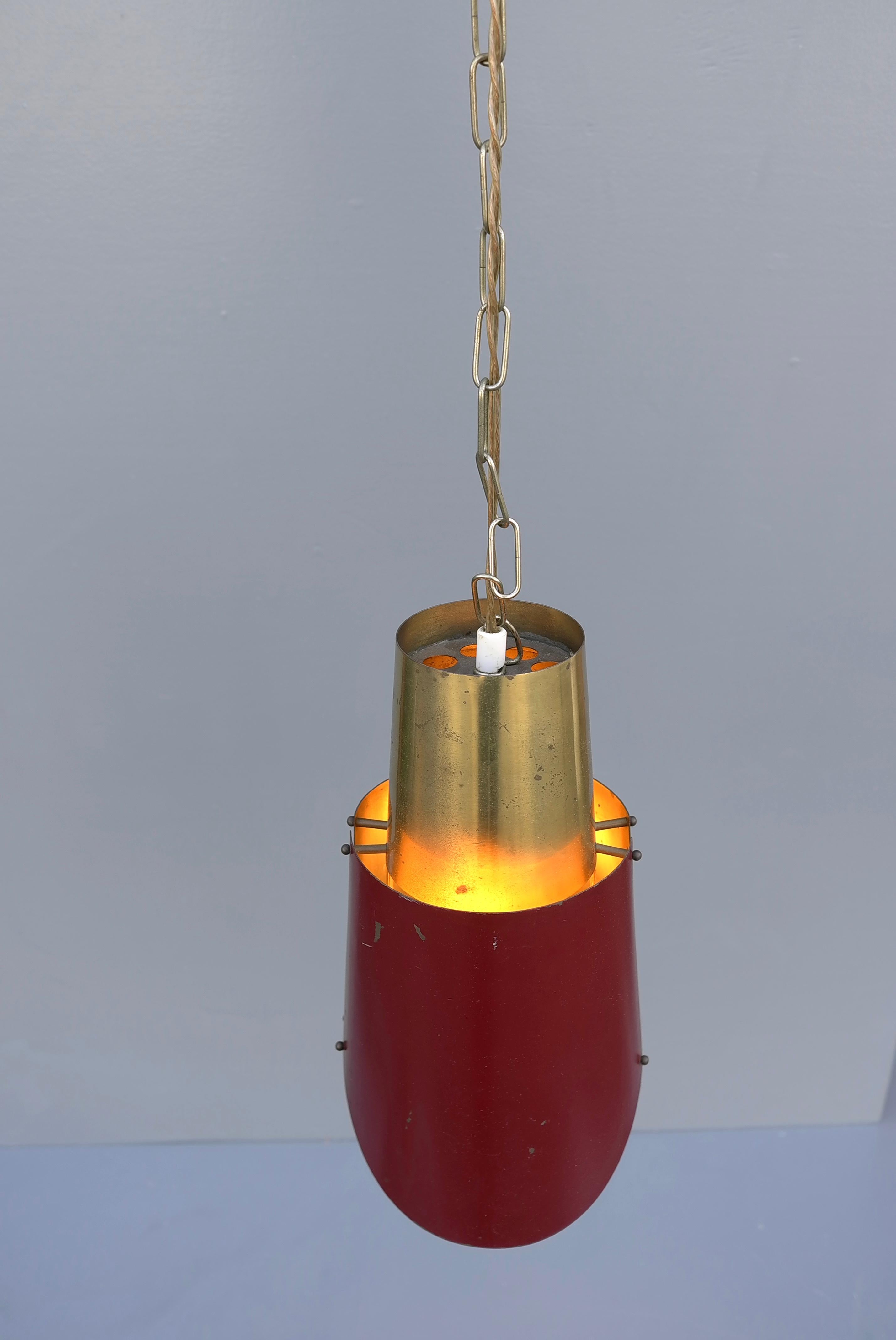 Bent Karlby ''Østerport' Brass and Bordeaux Pendant for Lyfa, Denmark 1960's In Good Condition For Sale In Den Haag, NL