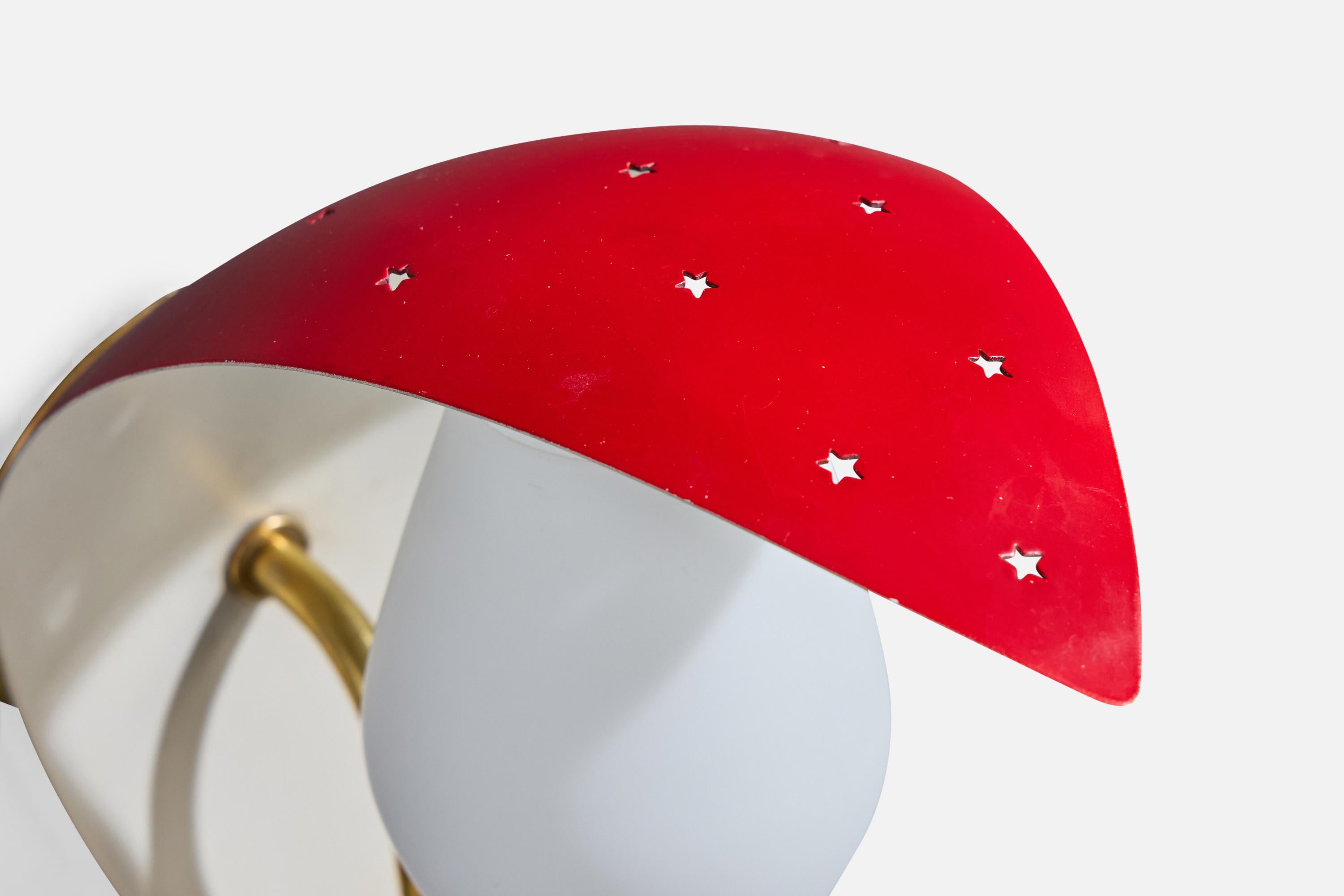 Milieu du XXe siècle Bent Karlby, appliques, laiton, métal, verre, Danemark, années 1950 en vente