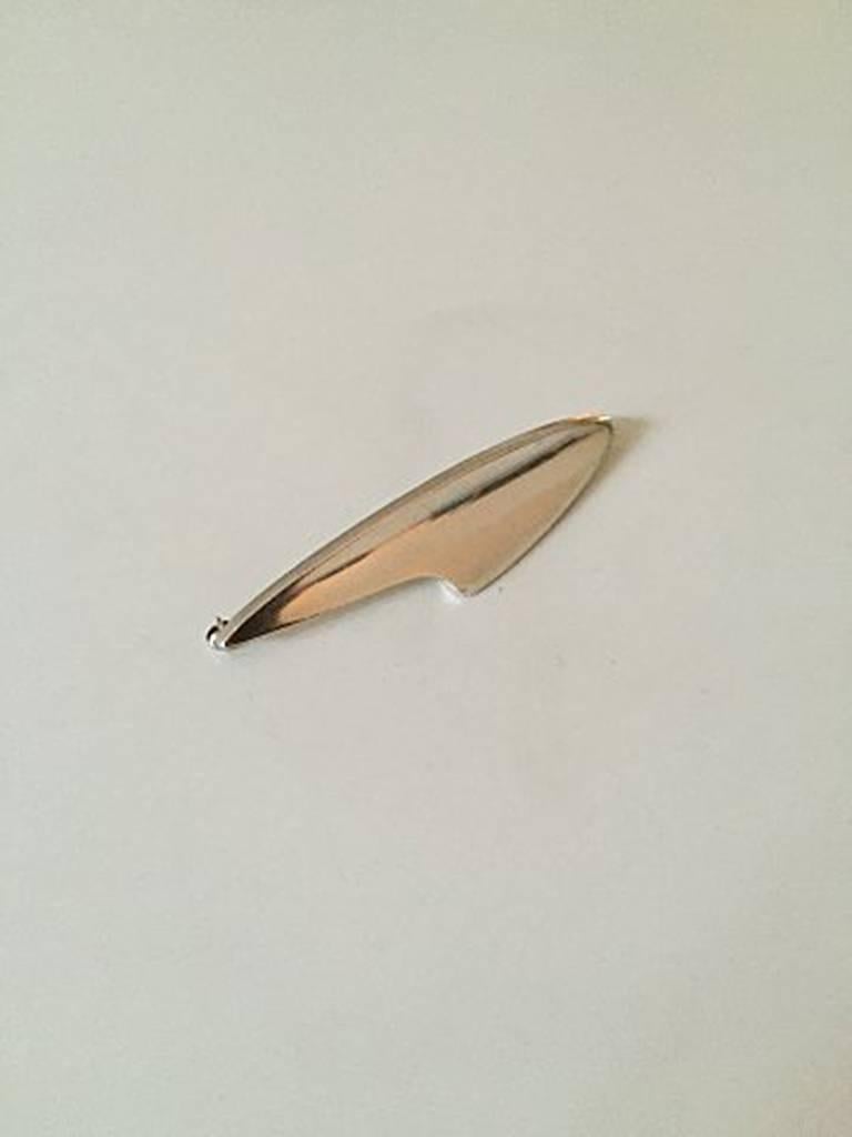 Bent Knudsen Sterling Silver Brooch #2. Measures 7.3 cm / 2 7/8 in. Weighs 18.3 g / 0.64 oz. Is in good condition.