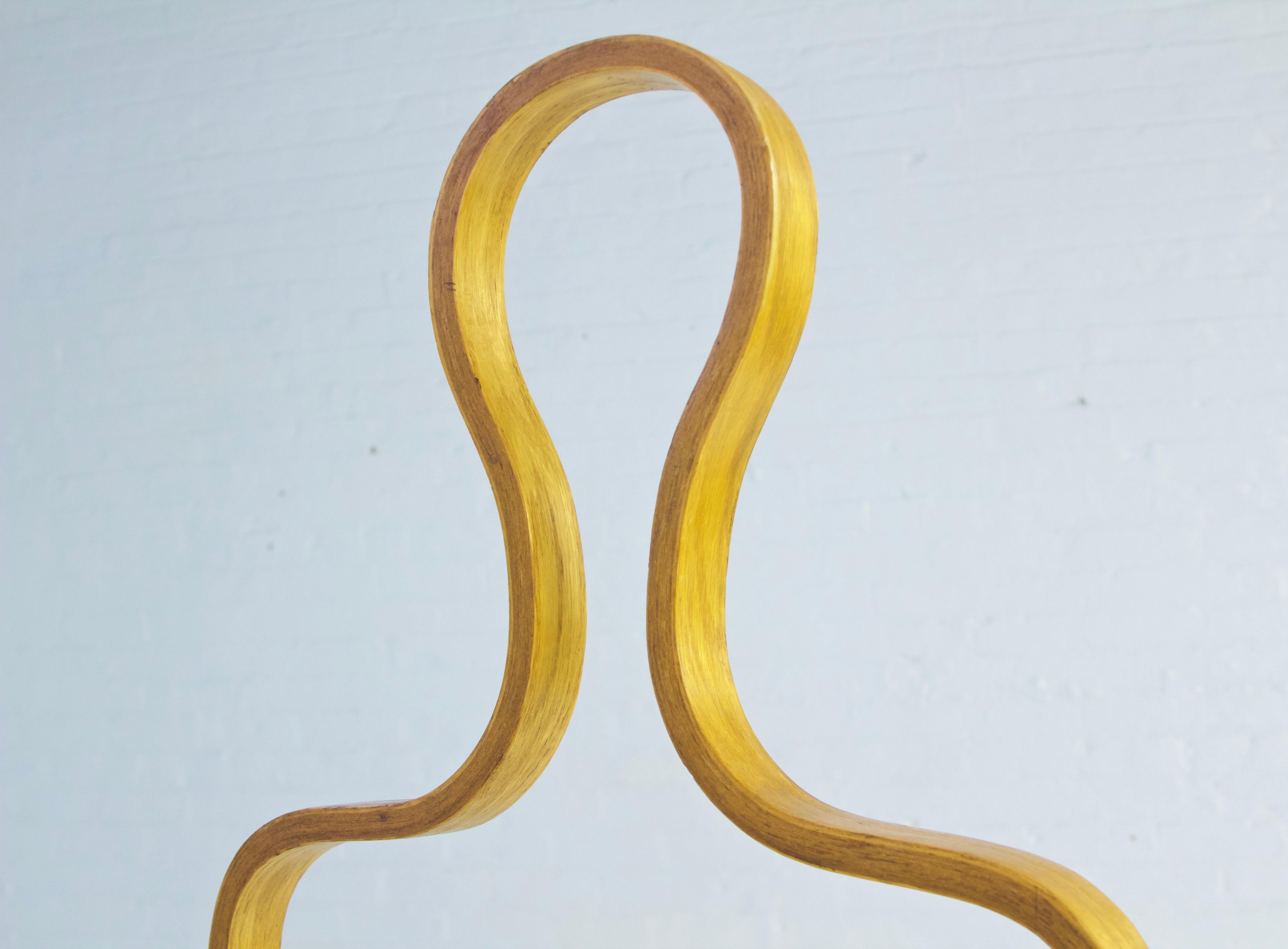 Bent-Laminated Beech Figurative Valet in the Manner of Alvar Aalto, USA, 1950s For Sale 1
