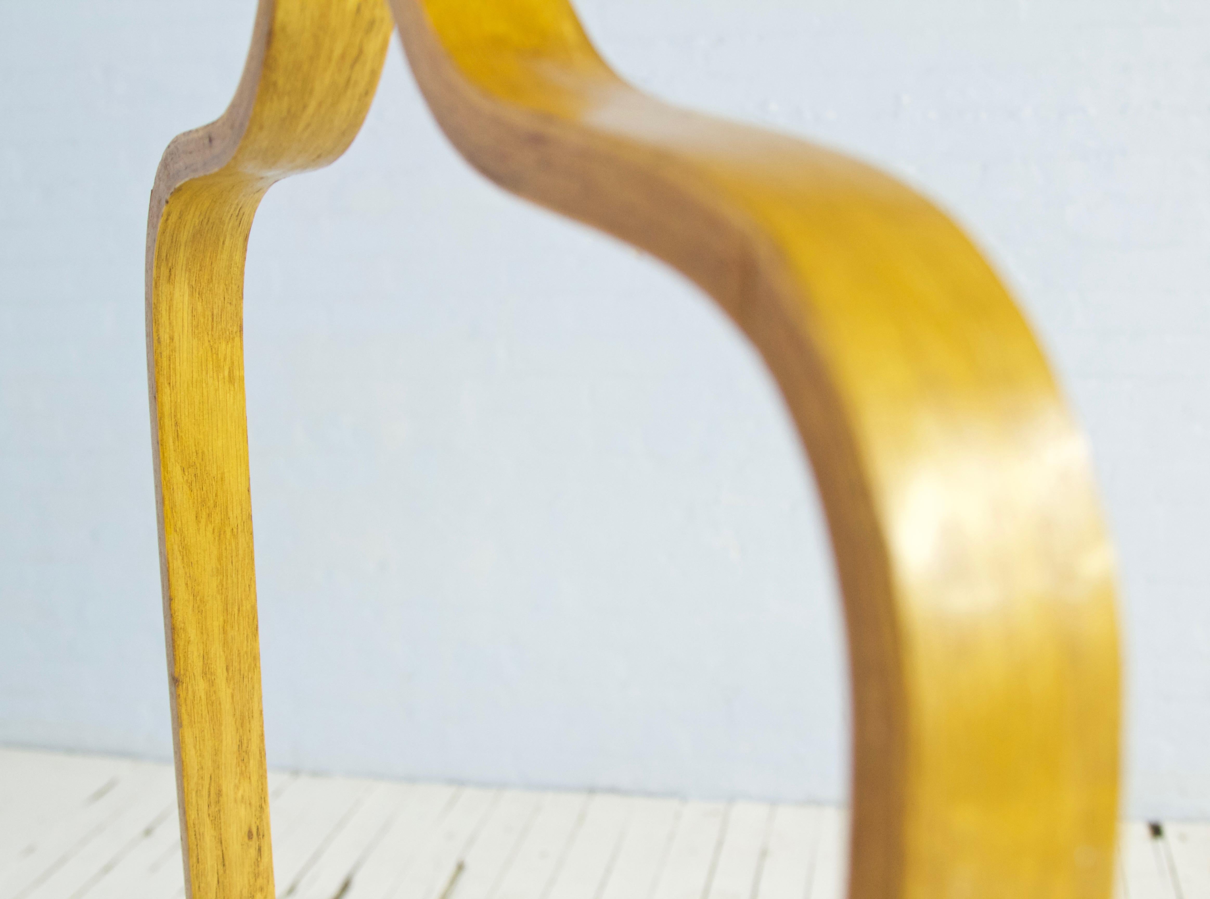 Bent-Laminated Beech Figurative Valet in the Manner of Alvar Aalto, USA, 1950s For Sale 2
