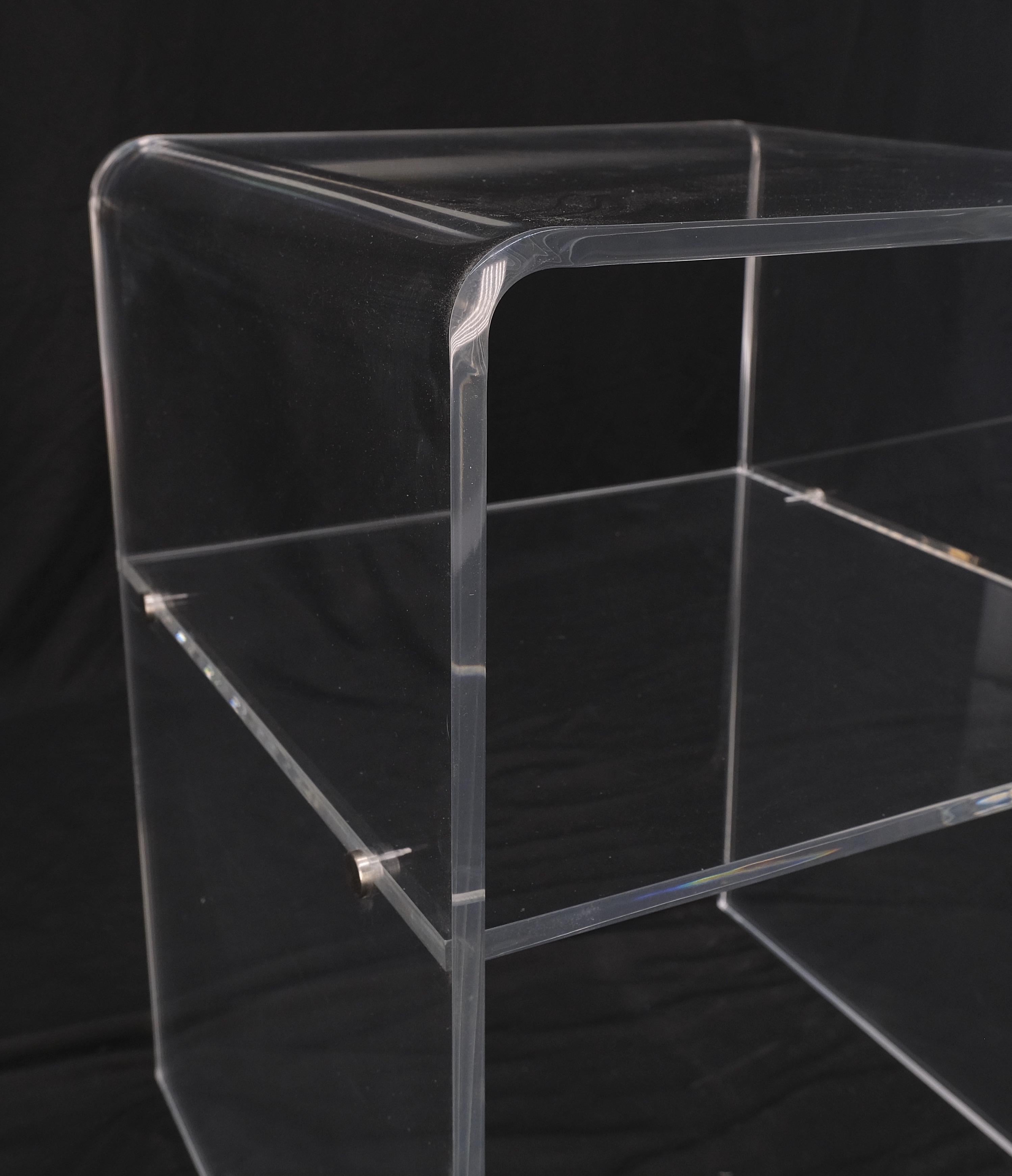Bent Lucite Two Tierr Square Side Table Stand Mid Century Modern Mint! In Good Condition For Sale In Rockaway, NJ