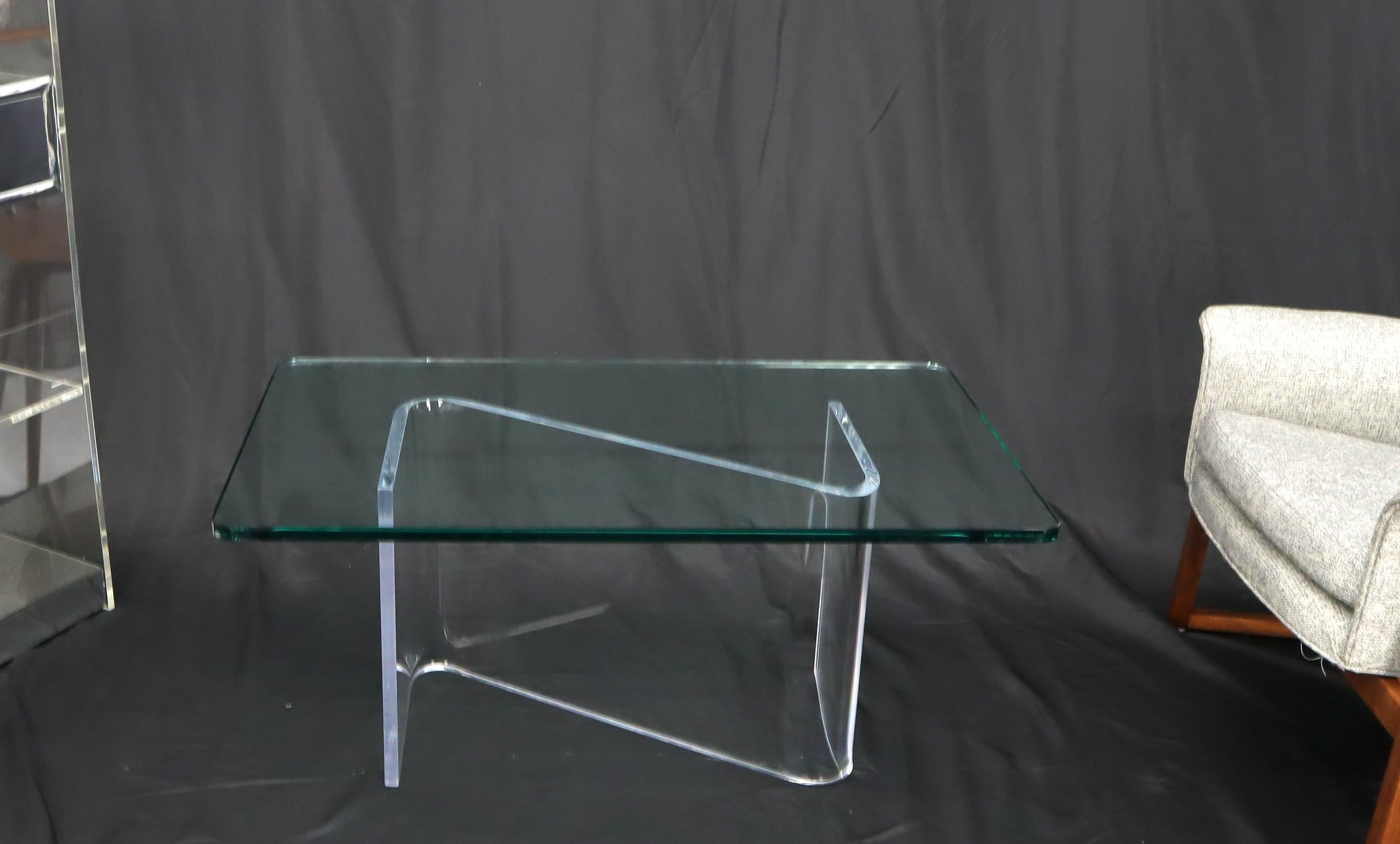 20th Century Bent Lucite Z-Shape Base Thick Glass Top Coffee Table For Sale