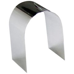 'Bent Mirrors' Minimalist Objects in Stainless Steel