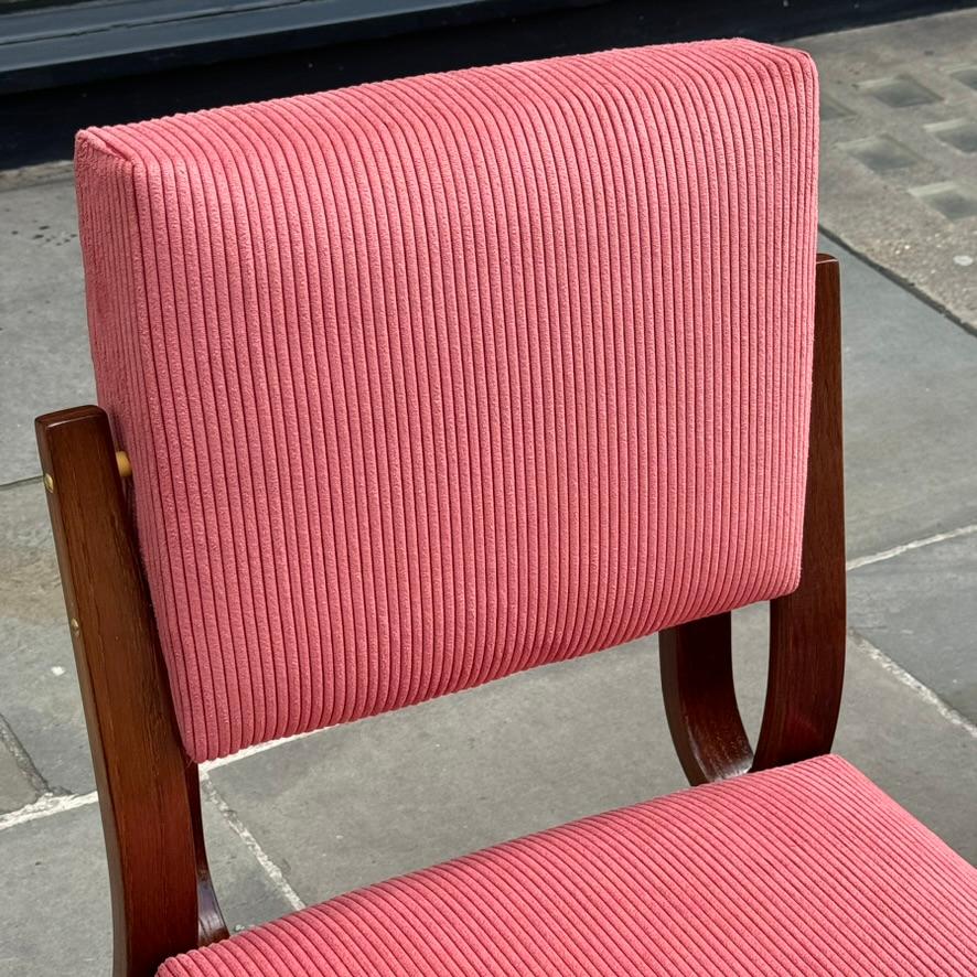 Bent Oak & Pink Cord Chairs, Dřevopodnik Holešov, Czechia, 1970s In Good Condition For Sale In London, GB