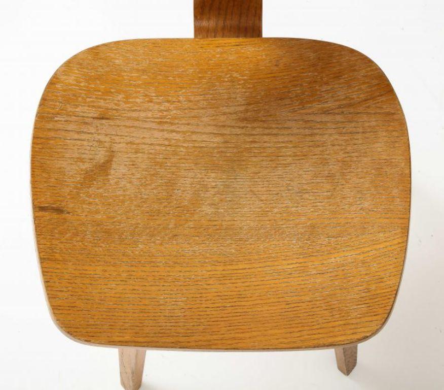 Stuhl aus gebogenem Sperrholz, Modell 18 von Bruno Weir für Thonet, um 1950 im Angebot 1