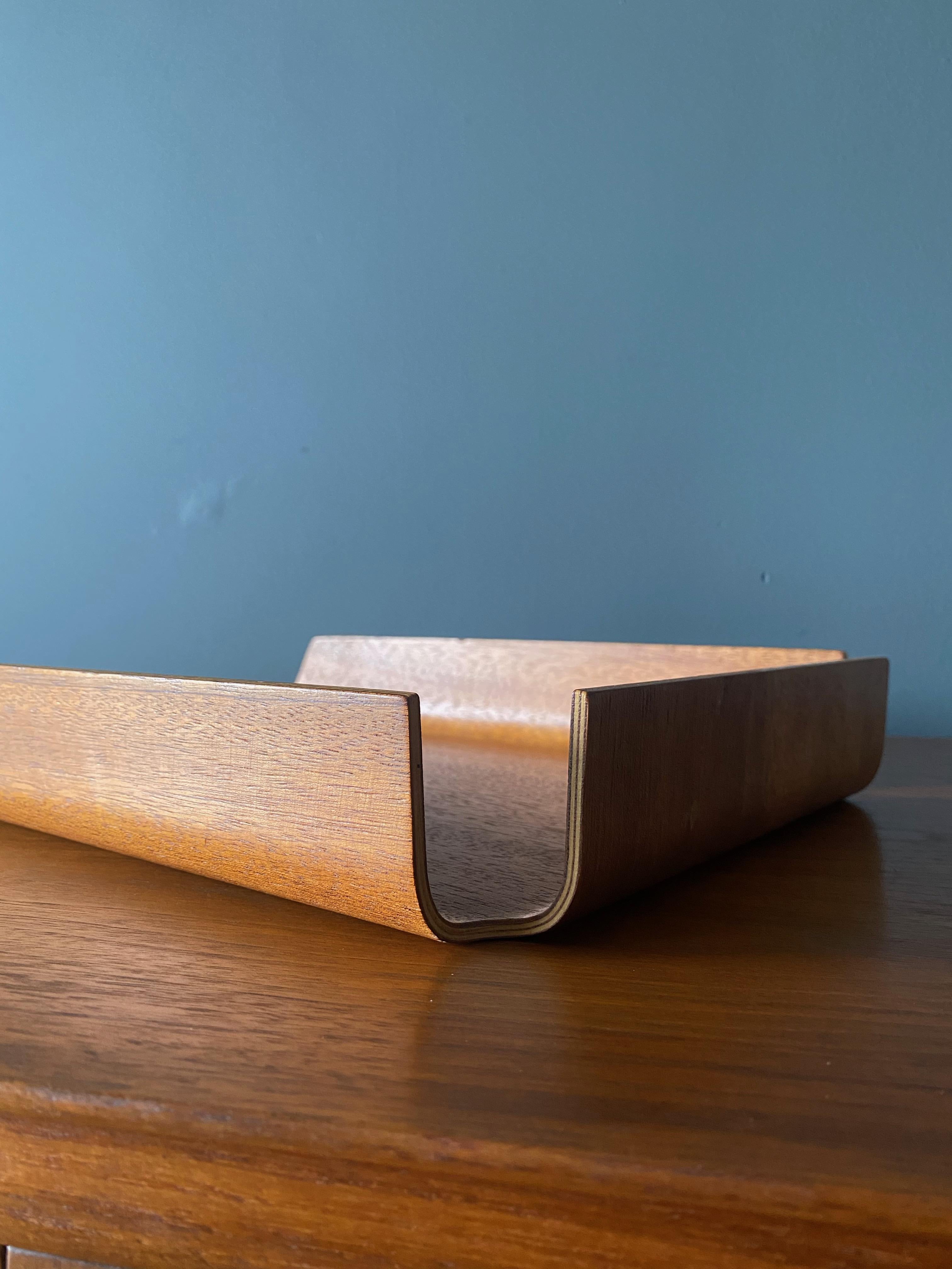 mallod tray