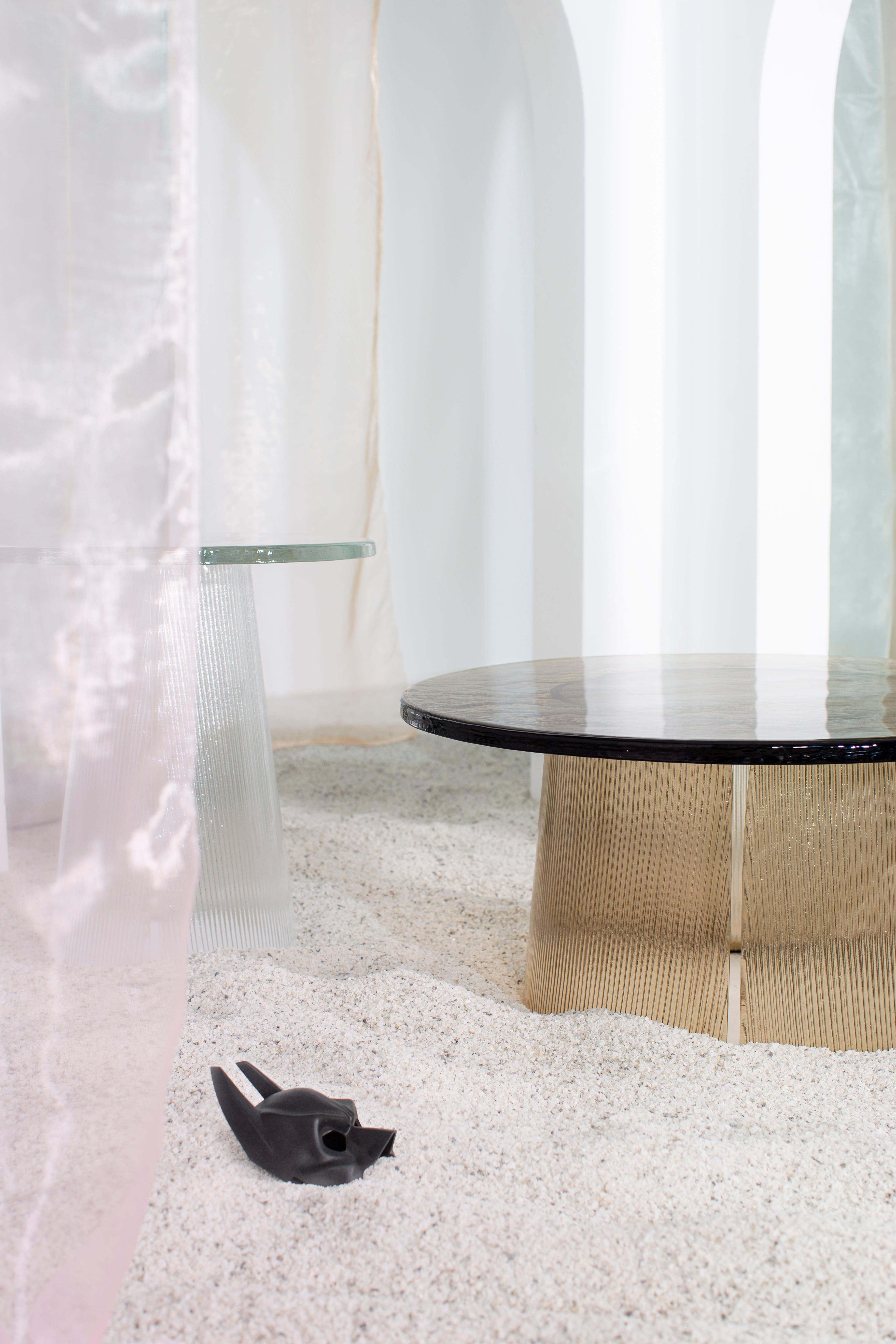 Bent Side Table Big Transparent by Pulpo For Sale 2