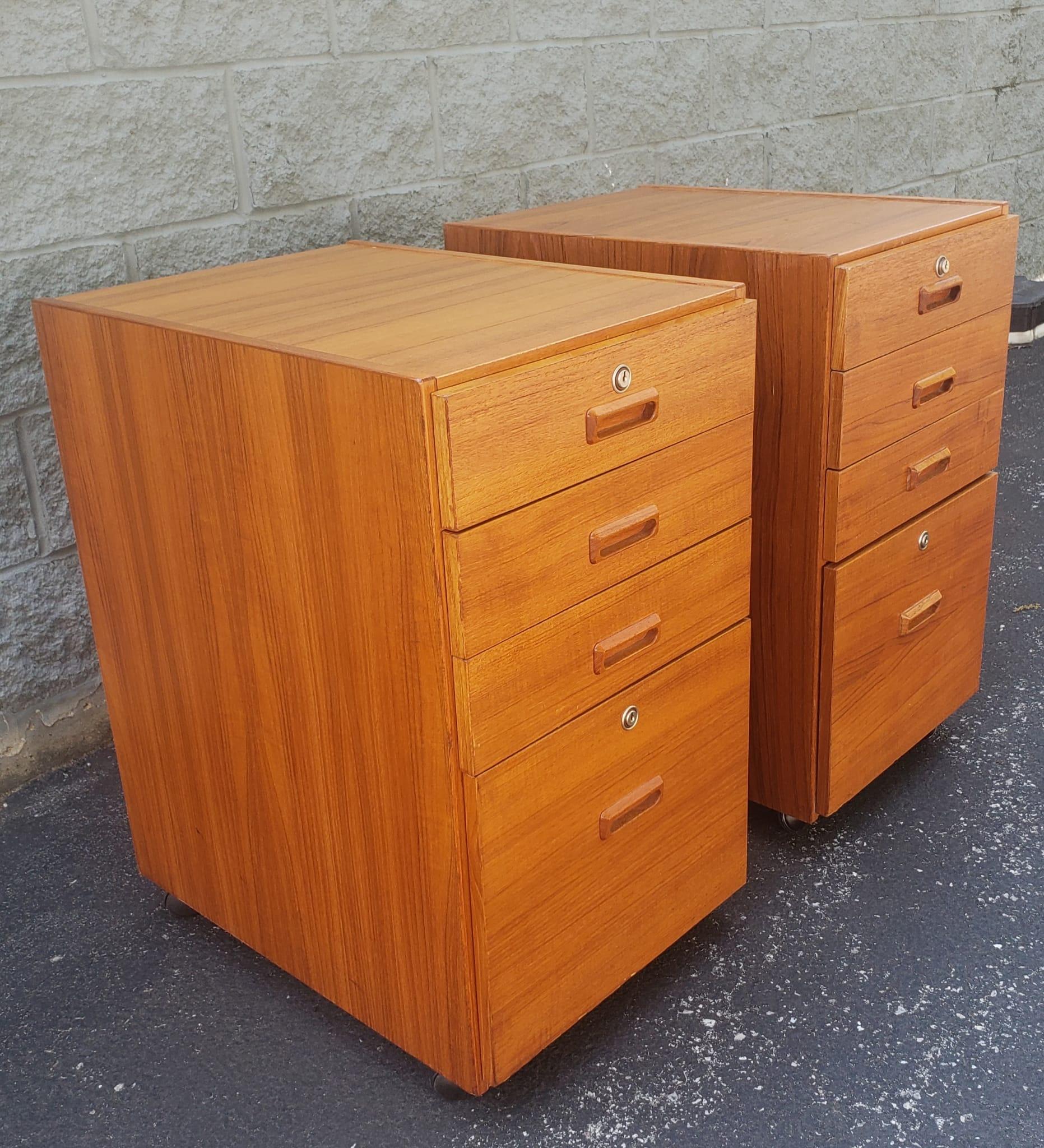 Bent Silberg Danish Modern Teak Four-Drawer Rolling Filing Cabinet In Good Condition In Germantown, MD