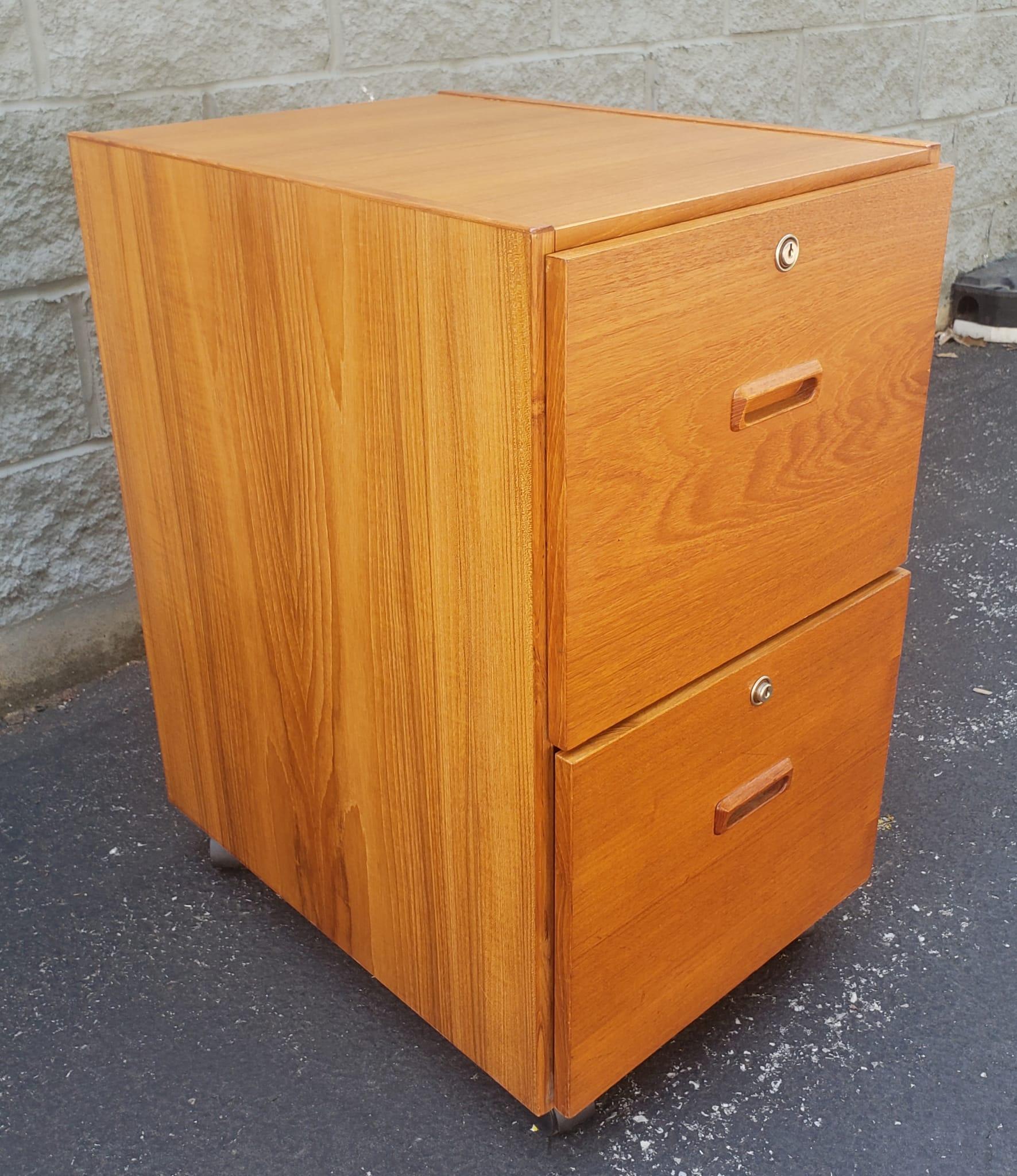 Bent Silberg Danish Modern Teak Two-Drawer Rolling Filing Cabinet 1