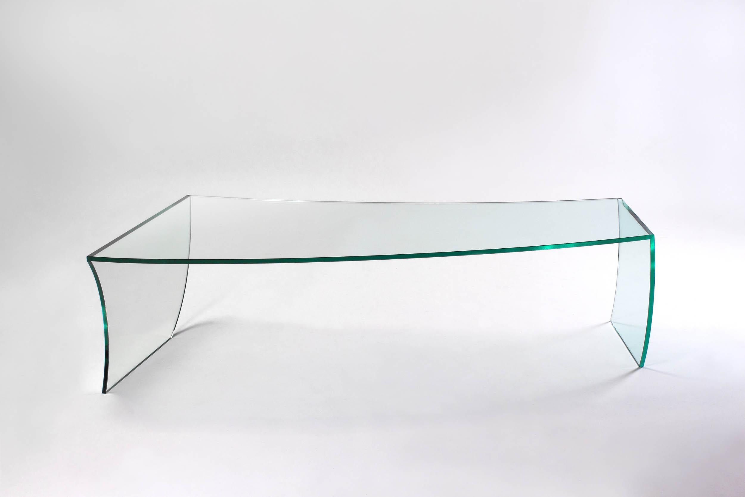 Other Bent Straight Coffee Table in Clear Crystal Glass by Barberini & Gunnell For Sale