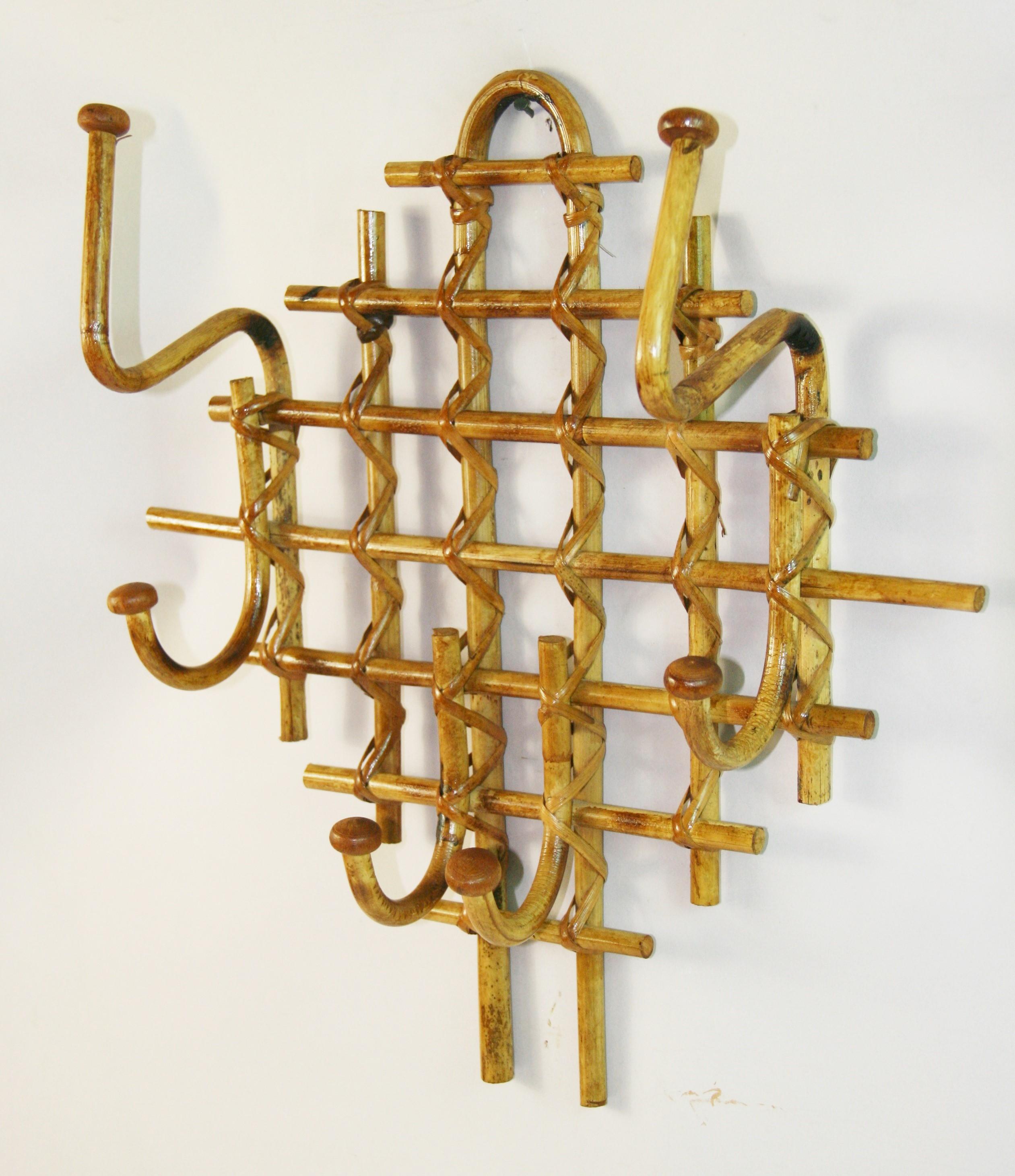 1862 Bent willow and wicker 6 hook coat/hat rack