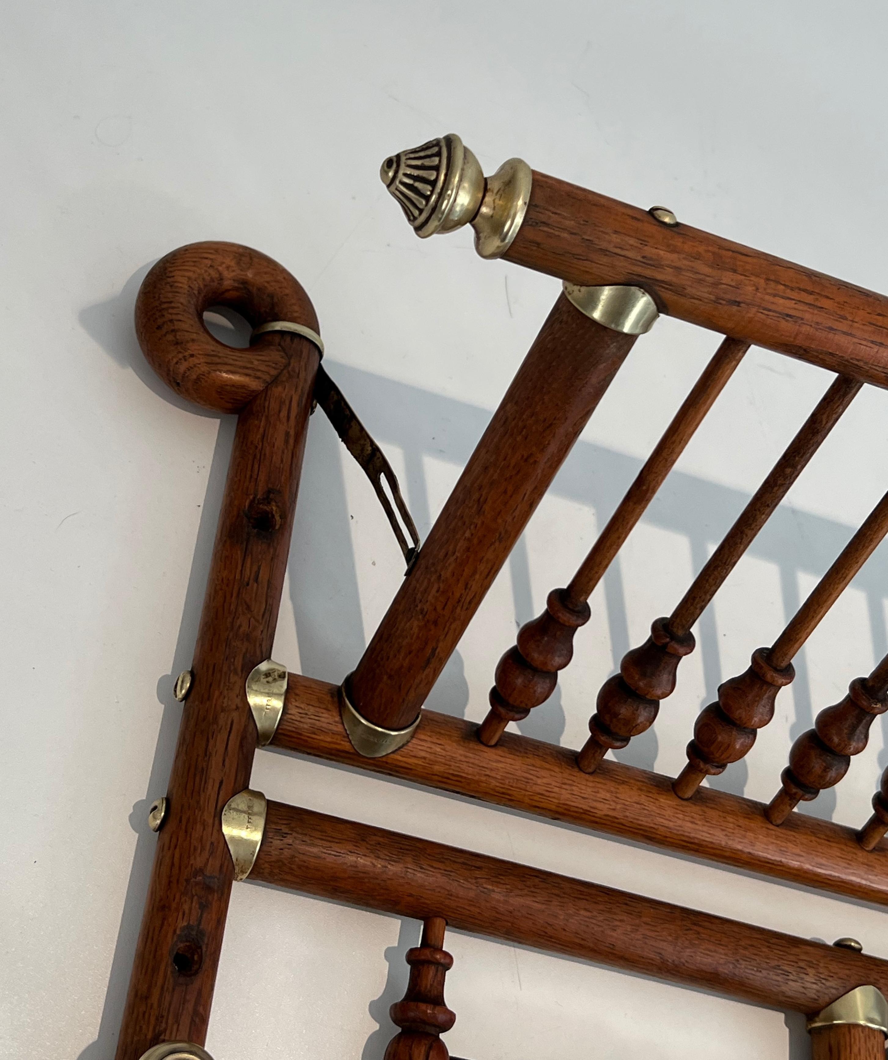 Appendiabiti da parete in legno e ottone curvato in vendita 9