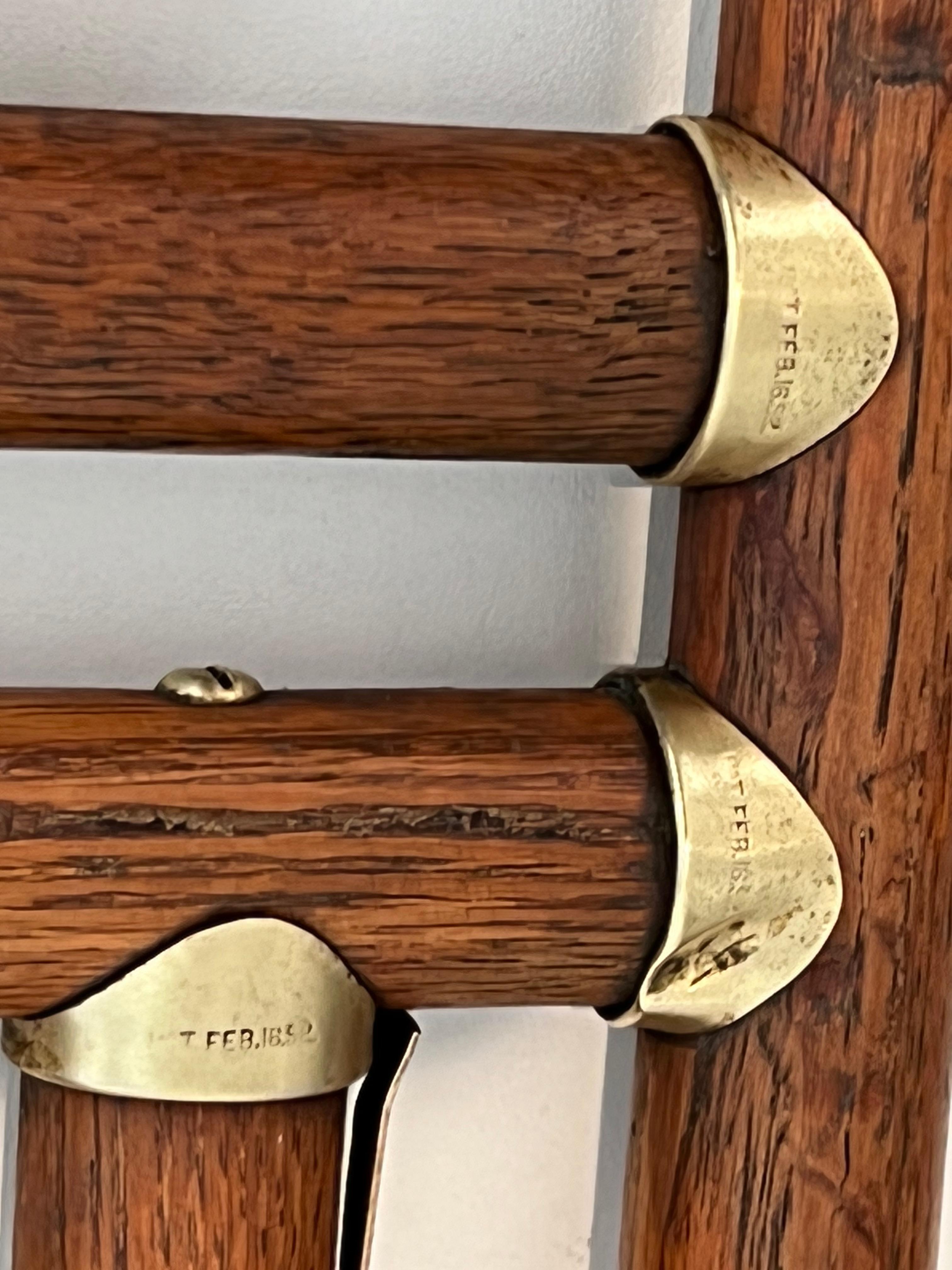 Appendiabiti da parete in legno e ottone curvato in vendita 12