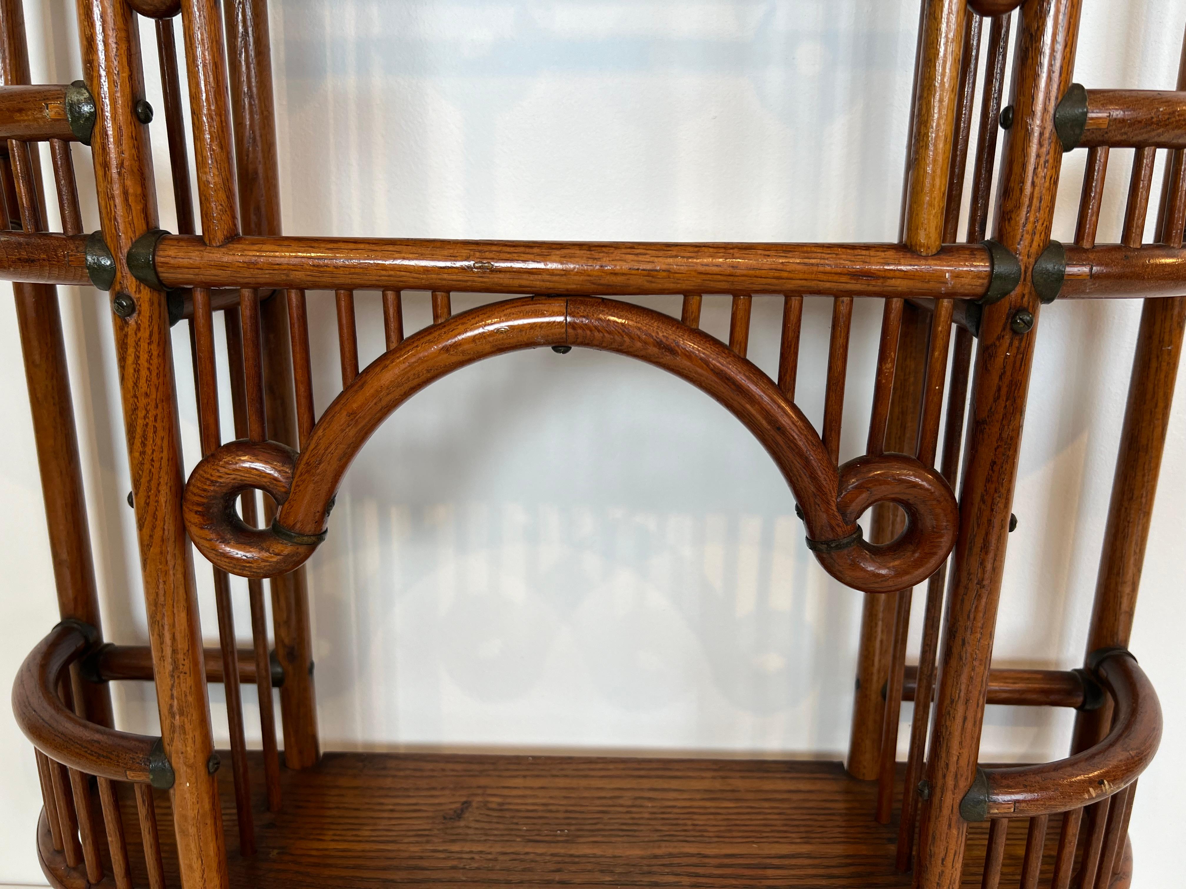 Bent Wood and Brass Wall Shelves Unit. Art & Crafts Austrian work. Circa 1900 For Sale 4