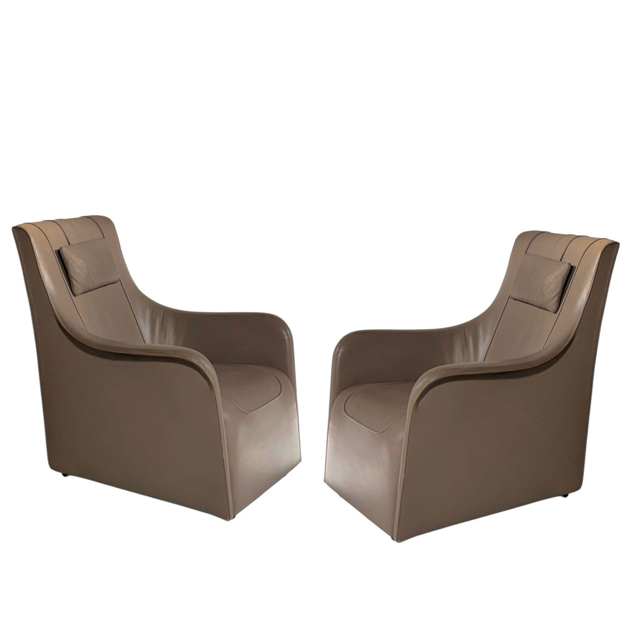Cuir Chaises longues en cuir Bentley Minster Leisure, 2000 en vente