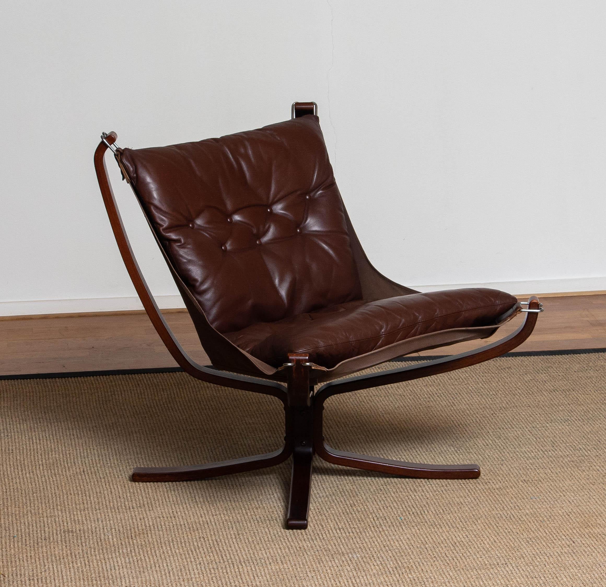 Mid-Century Modern Bentwood and Dark Brown Leather Falcon Chair by Sigurd Ressell for Vatne Mobler