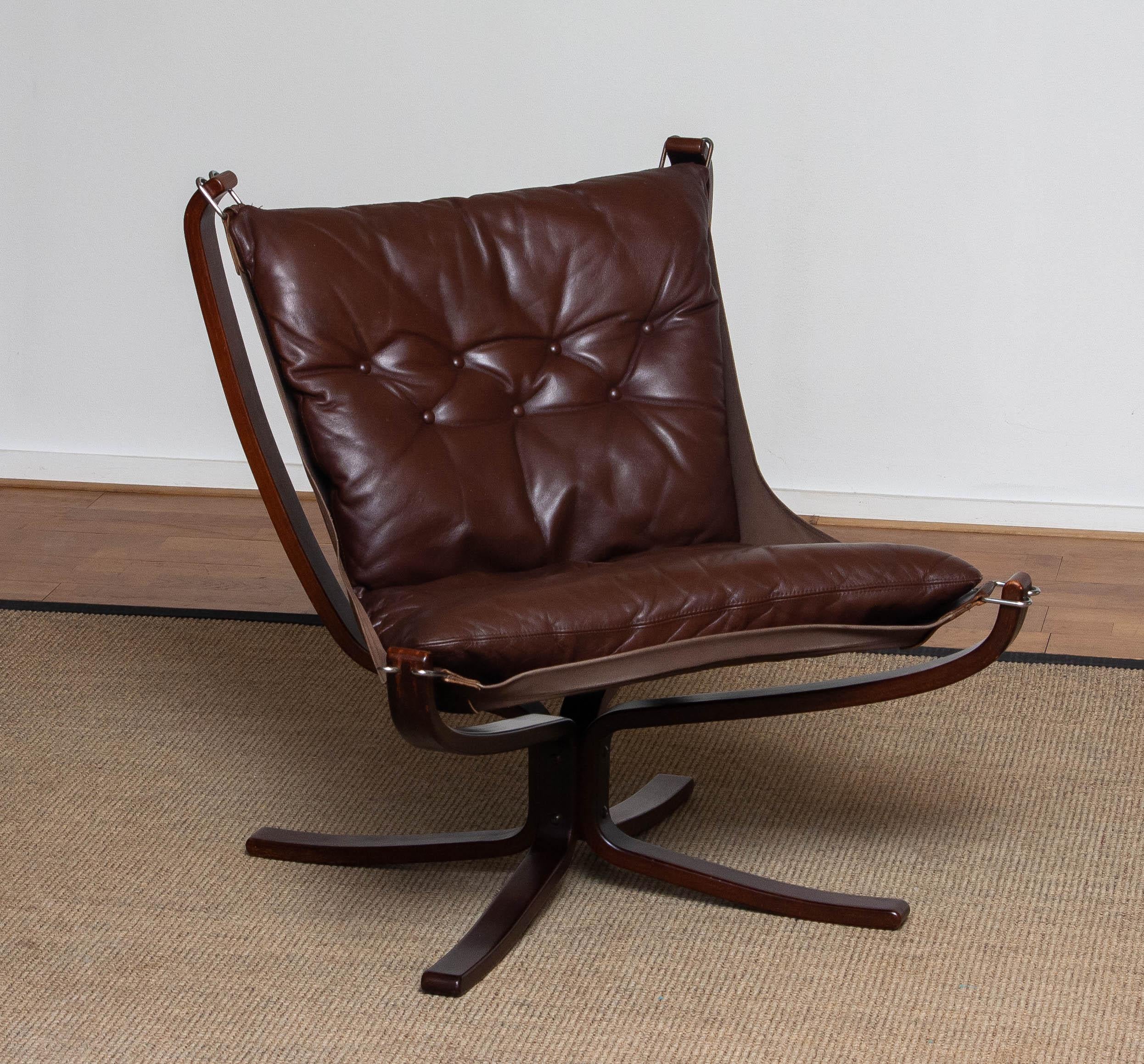 Norwegian Bentwood and Dark Brown Leather Falcon Chair by Sigurd Ressell for Vatne Mobler