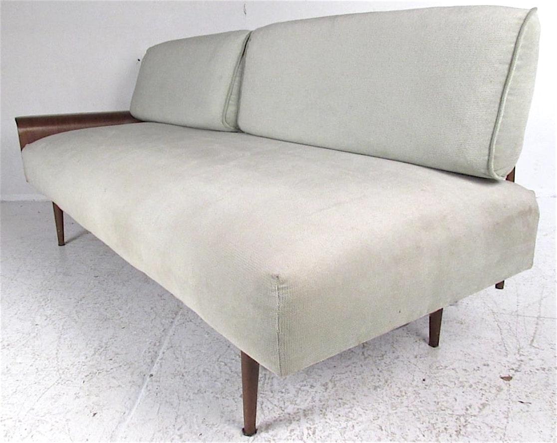 Mid-Century Modern Bentwood Arm Daybed For Sale