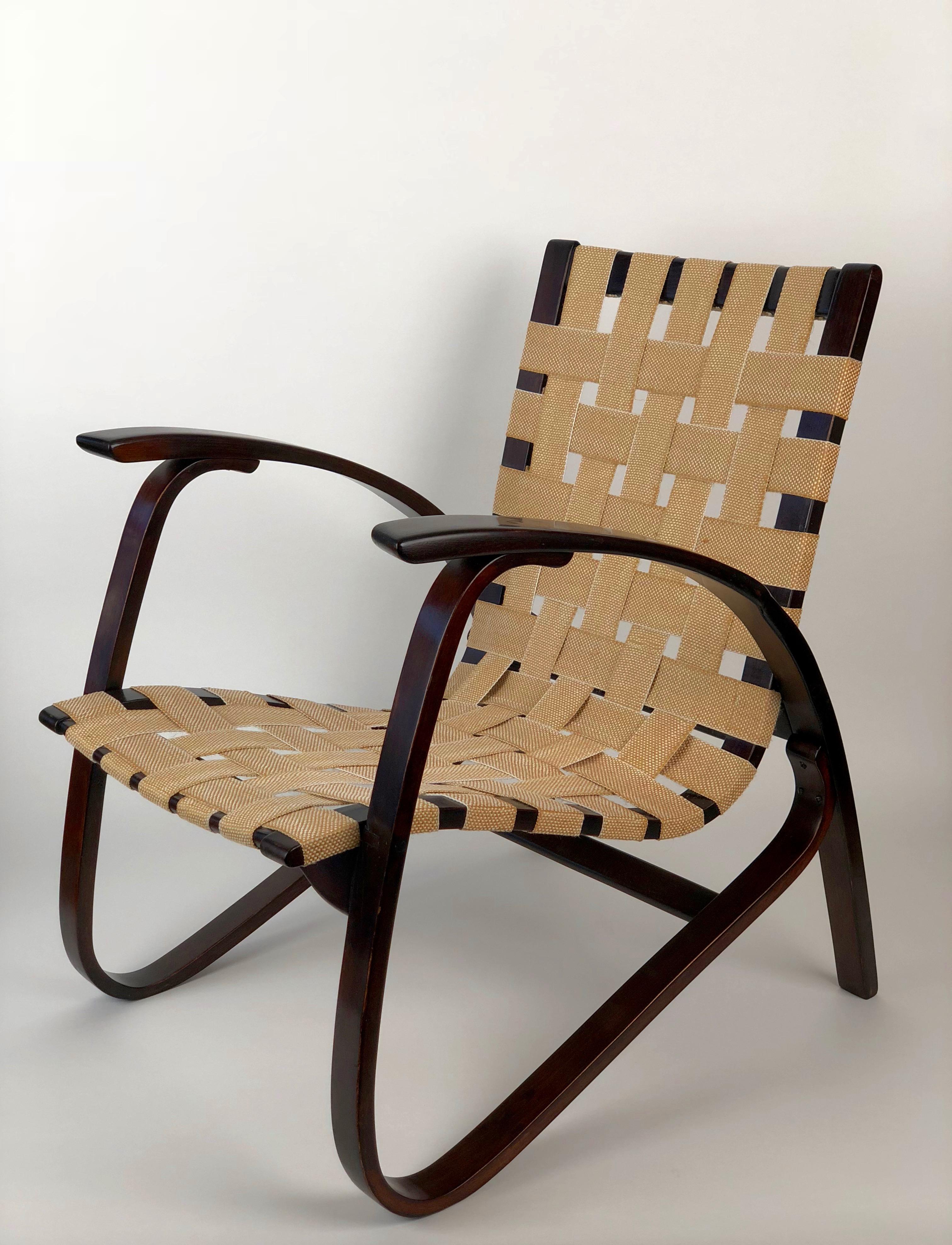 Hand-Crafted Bentwood Armchair by Jan Vanek for UP Zavody, Brno, Czech Republic, 1930s For Sale