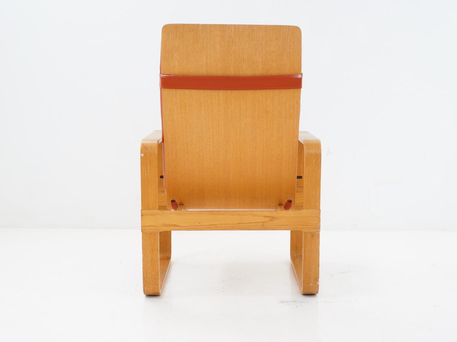 Leather Bentwood Armchair by Thonet, 1983