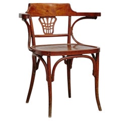 Fauteuil en bois courbé, vers 1900