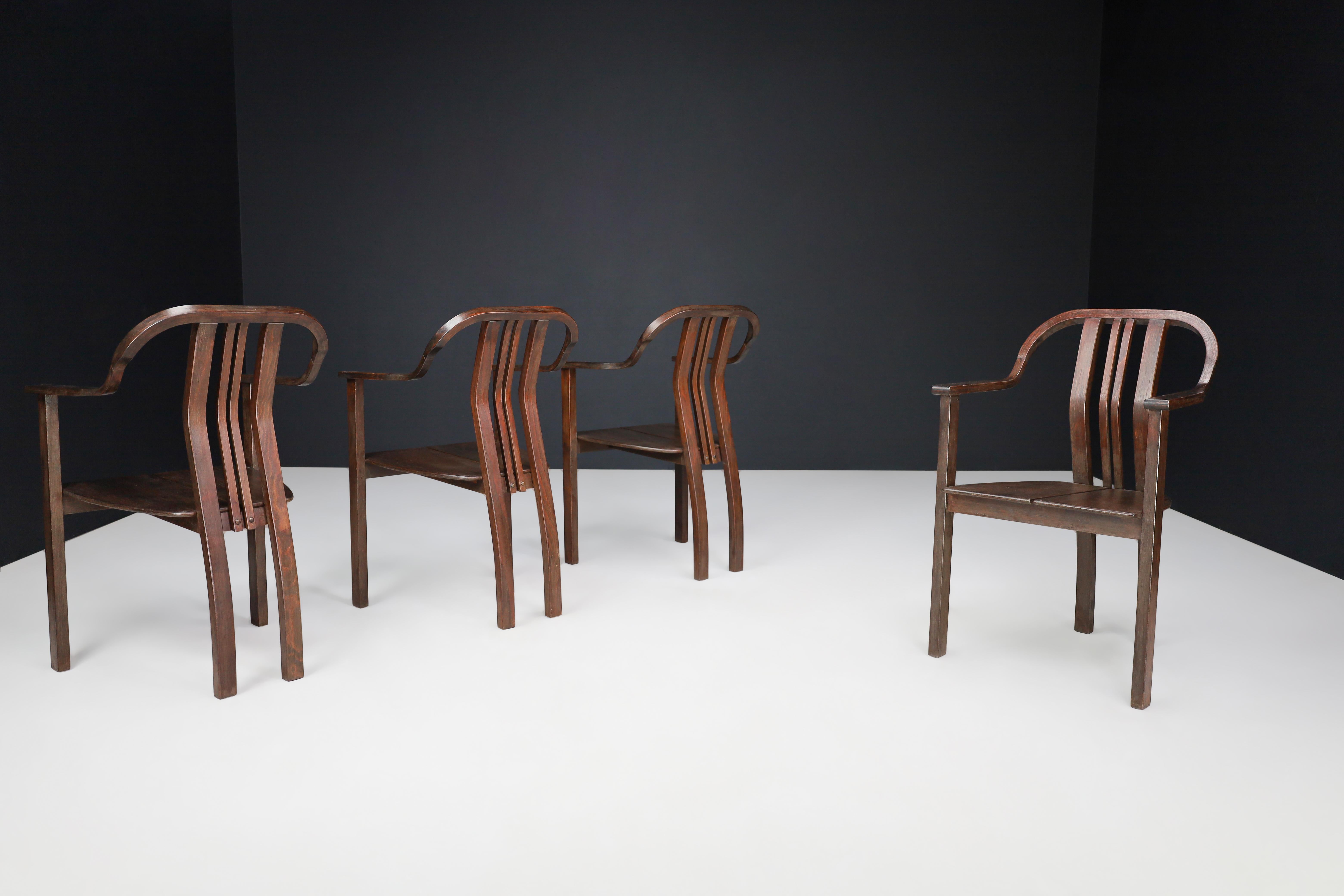 Bentwood Armchair, Czechoslovakia, 1930s — Art Deco Meets Bauhaus Elegance For Sale 7