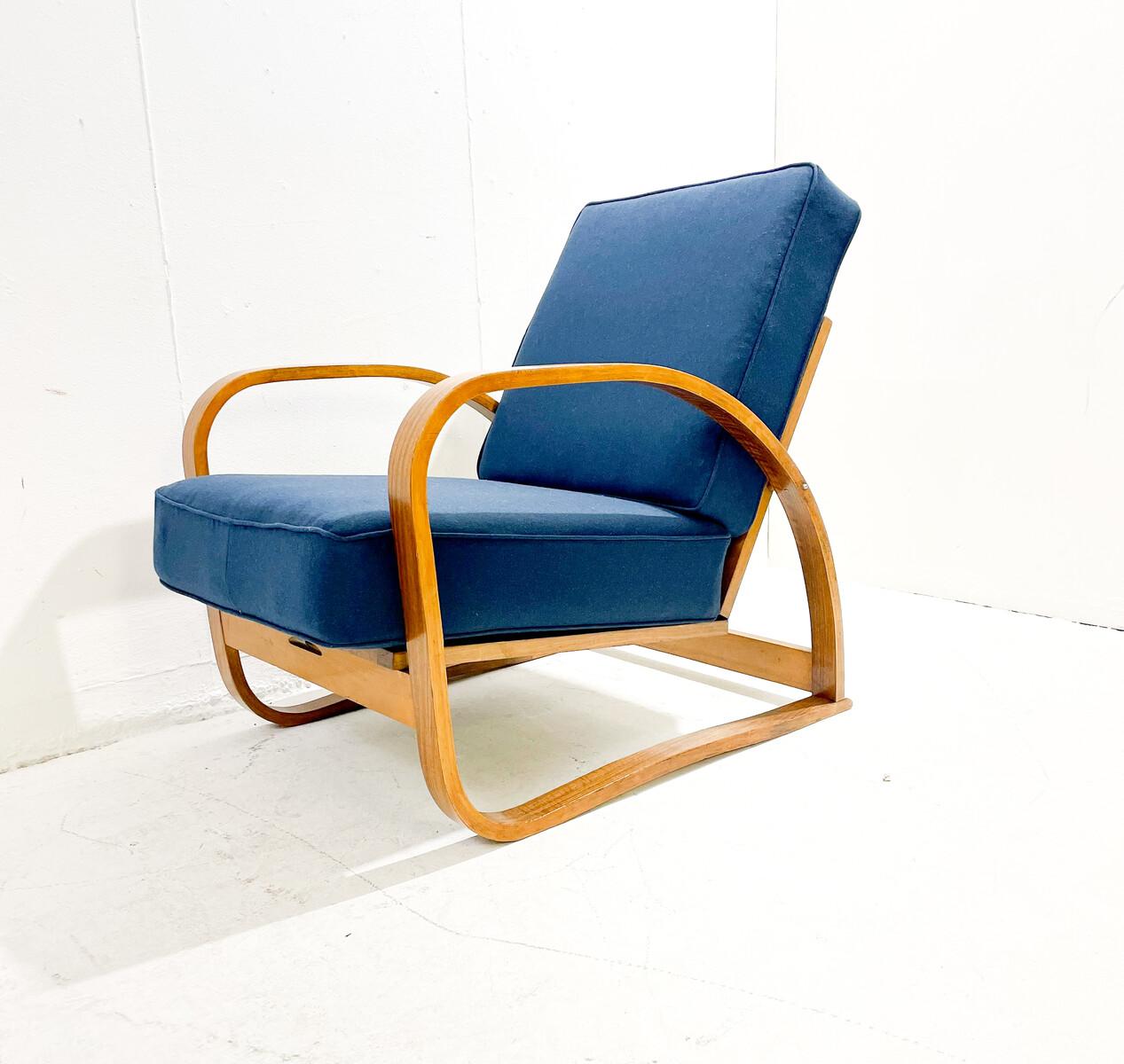 Mid-Century Modern Bentwood Armchair, Jindrich Halabala with Adjustable Back, Czech Republic, 1940s For Sale