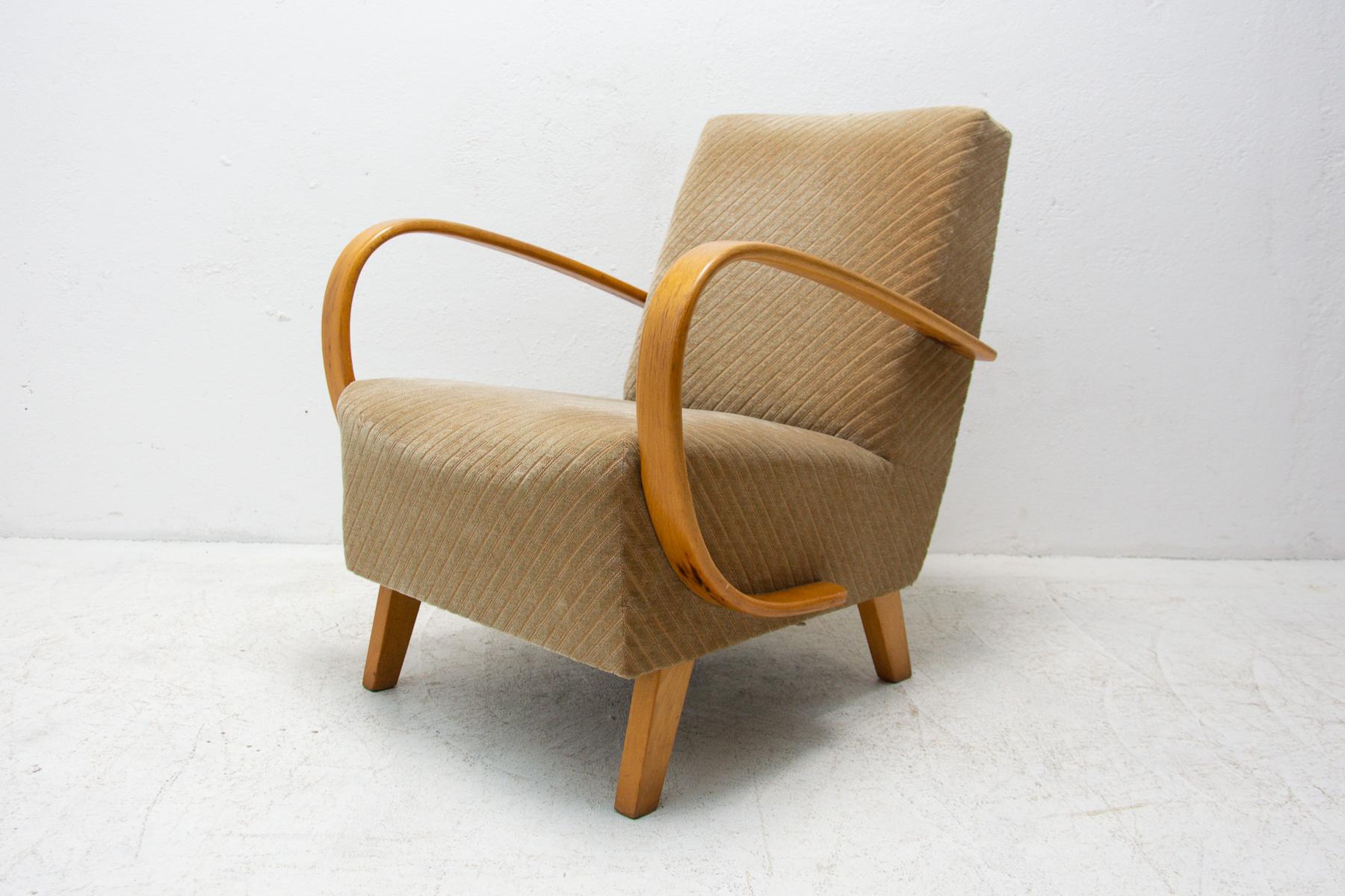Bentwood Armchairs by Jindřich Halabala for UP Závody, 1950´s 3