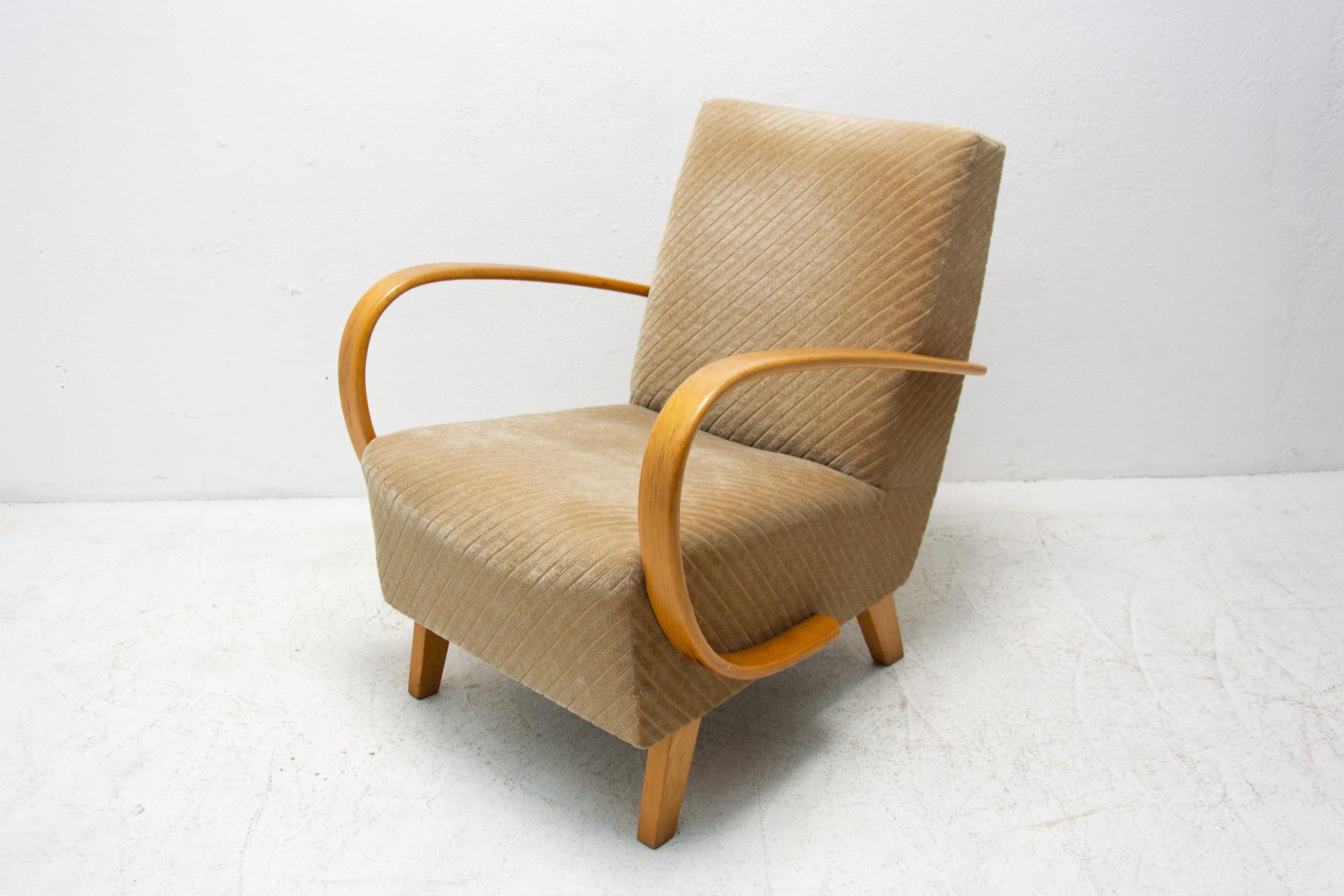 Bentwood Armchairs by Jindřich Halabala for UP Závody, 1950´s 4