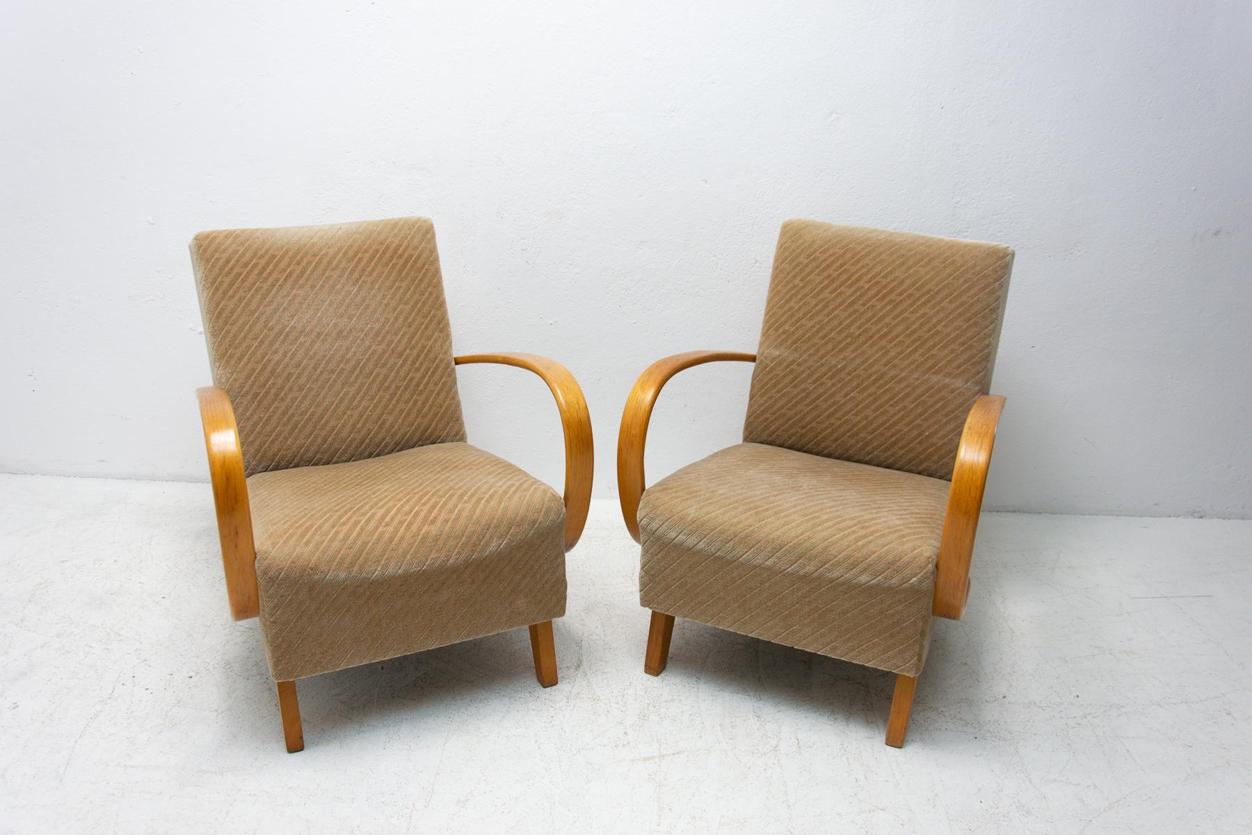 This pair of bentwood armchairs “C” was designed by Jindrich Halabala and were produced by UP Závody in the 1950´s. The chairs are stable and comfortable and in very good condition, they were be reupholstered in the past. Price is for the