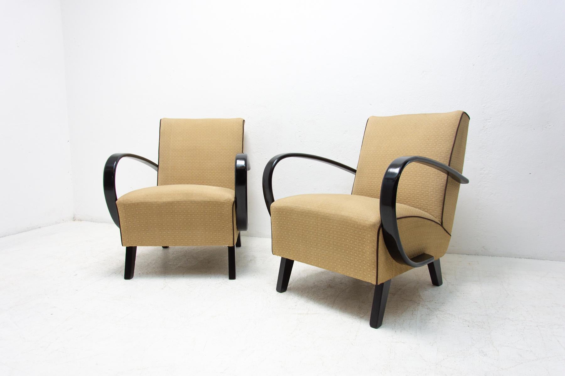 Bentwood Armchairs by Jindřich Halabala for UP Závody, 1950´S In Good Condition In Prague 8, CZ