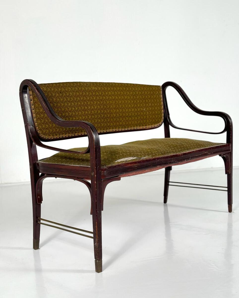 Early 20th Century Bentwood Bench by Otto Wagner for J & J KOHN, 1900s For Sale