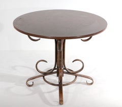 Tavolo da pranzo Bentwood Cafe Att. a Thonet Made in Italy circa anni '70